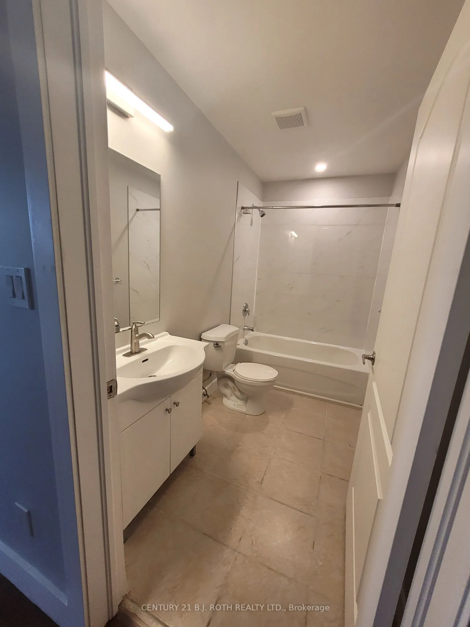 19 Dunlop Street W, #203