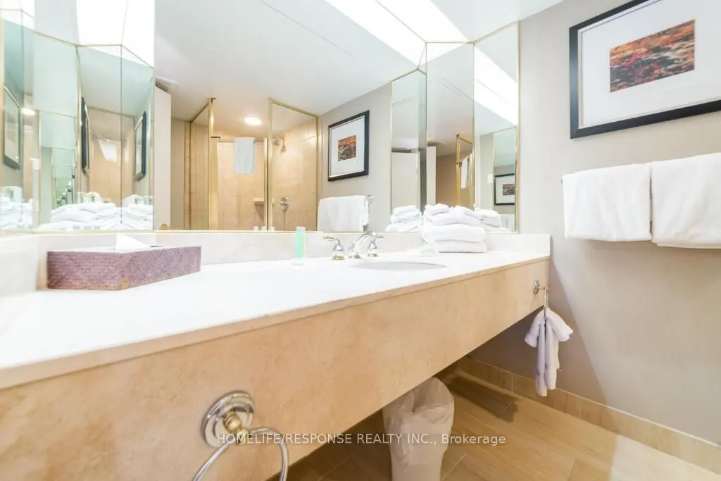 90 HIGHLAND Drive, #2042