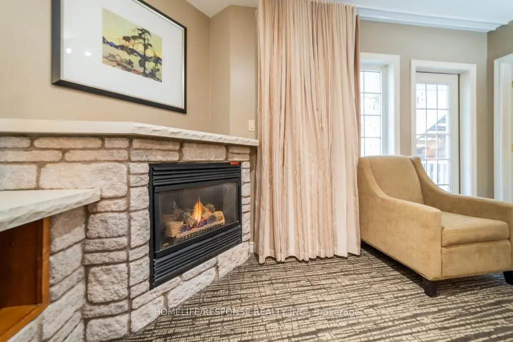 90 HIGHLAND Drive, #2042