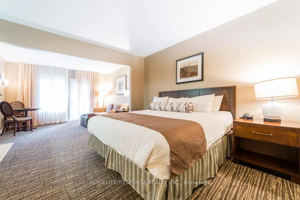 90 HIGHLAND Drive, #2042