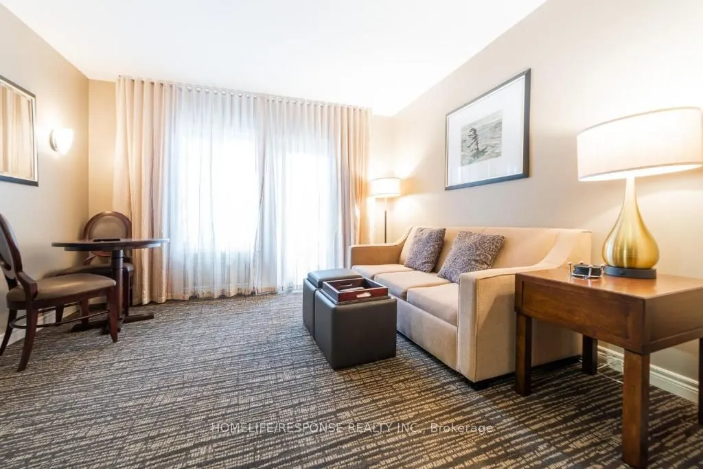90 HIGHLAND Drive, #2042