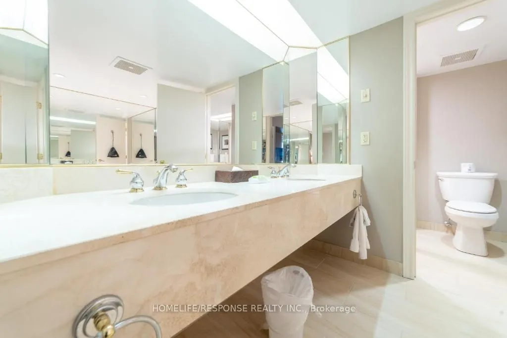 90 HIGHLAND Drive, #2042