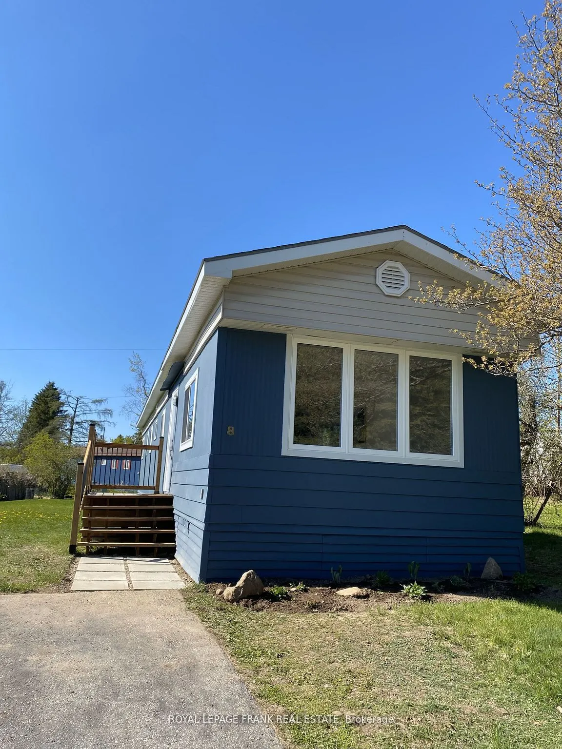 8 Bensley Drive