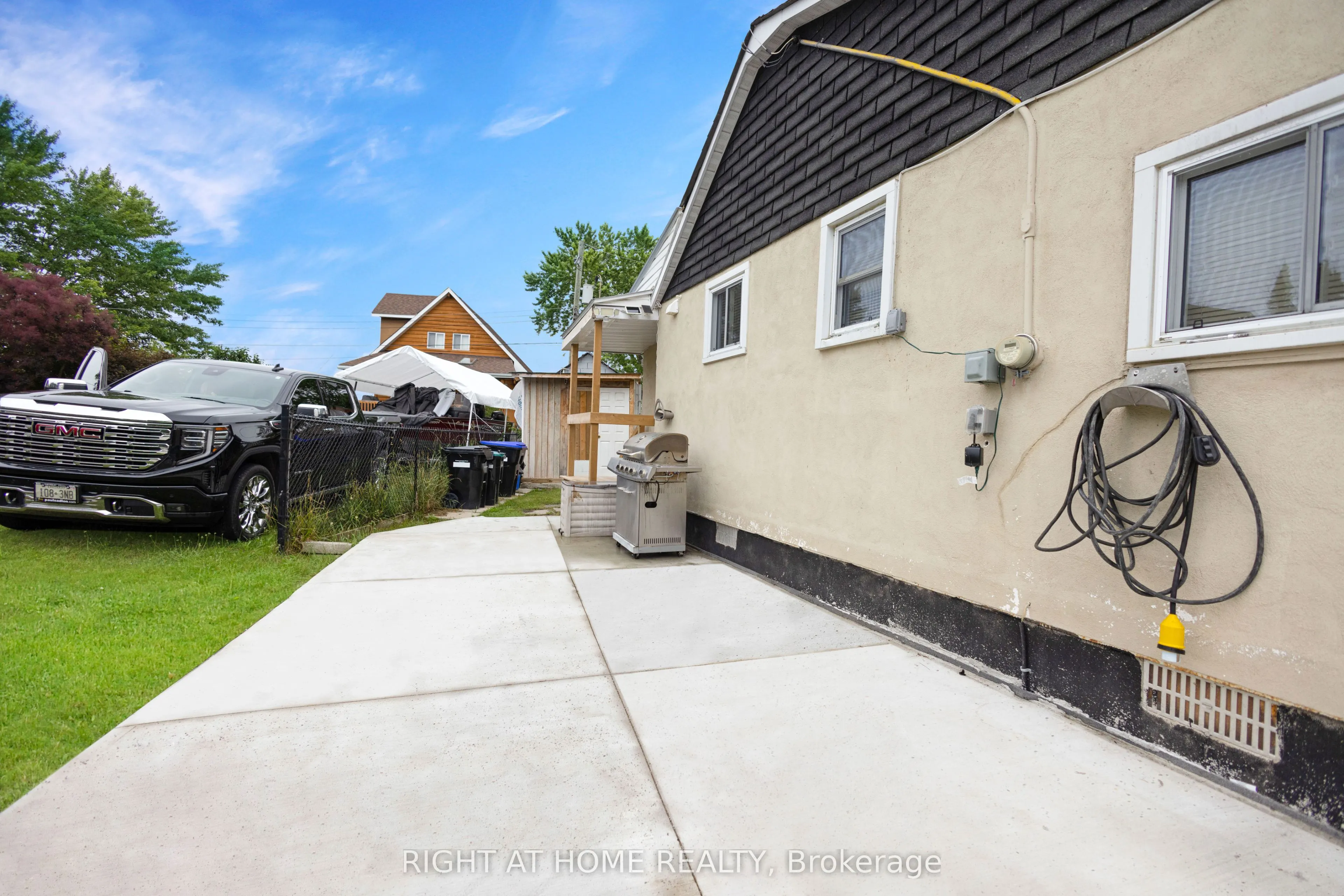 25 Playfair Drive