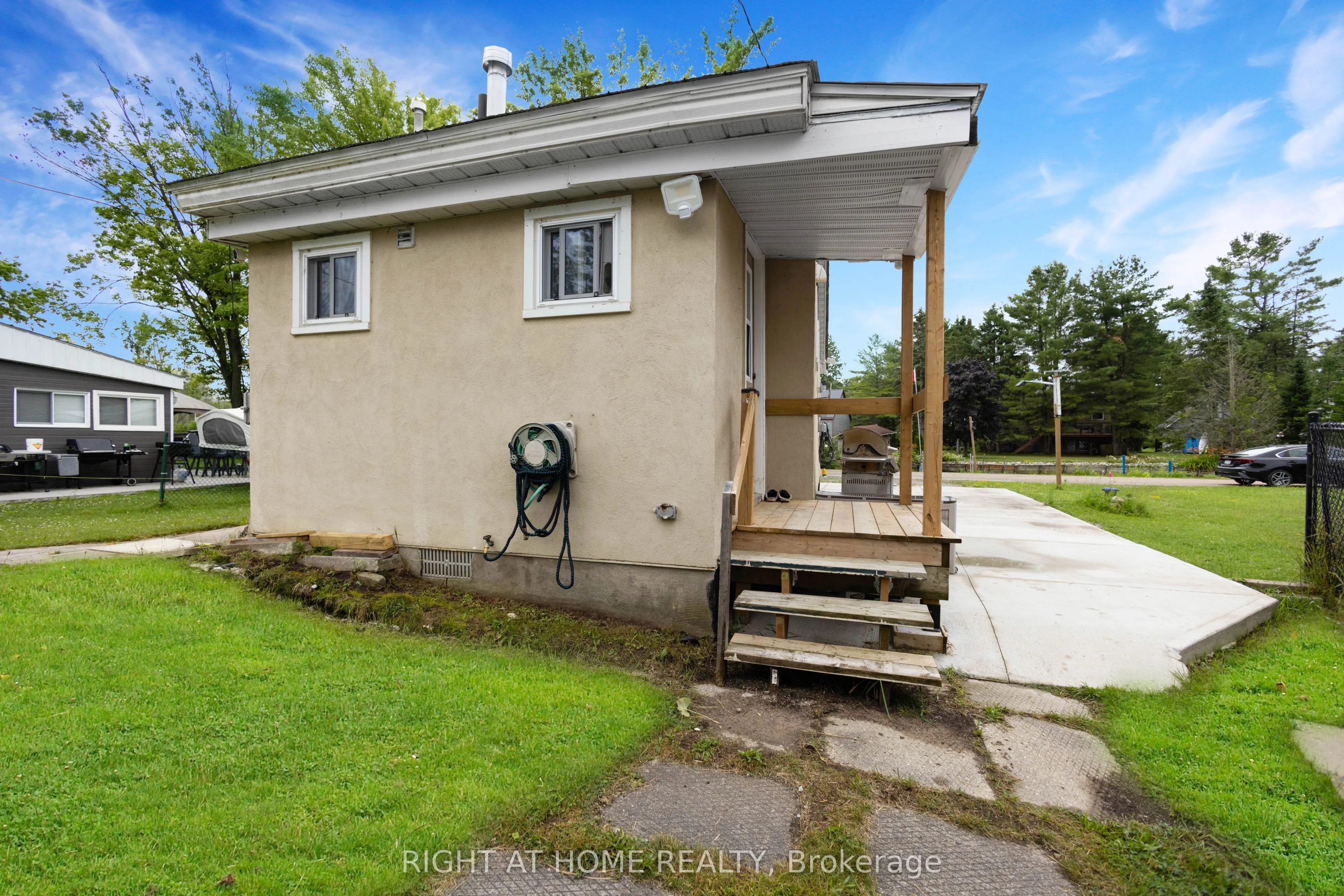 25 Playfair Drive
