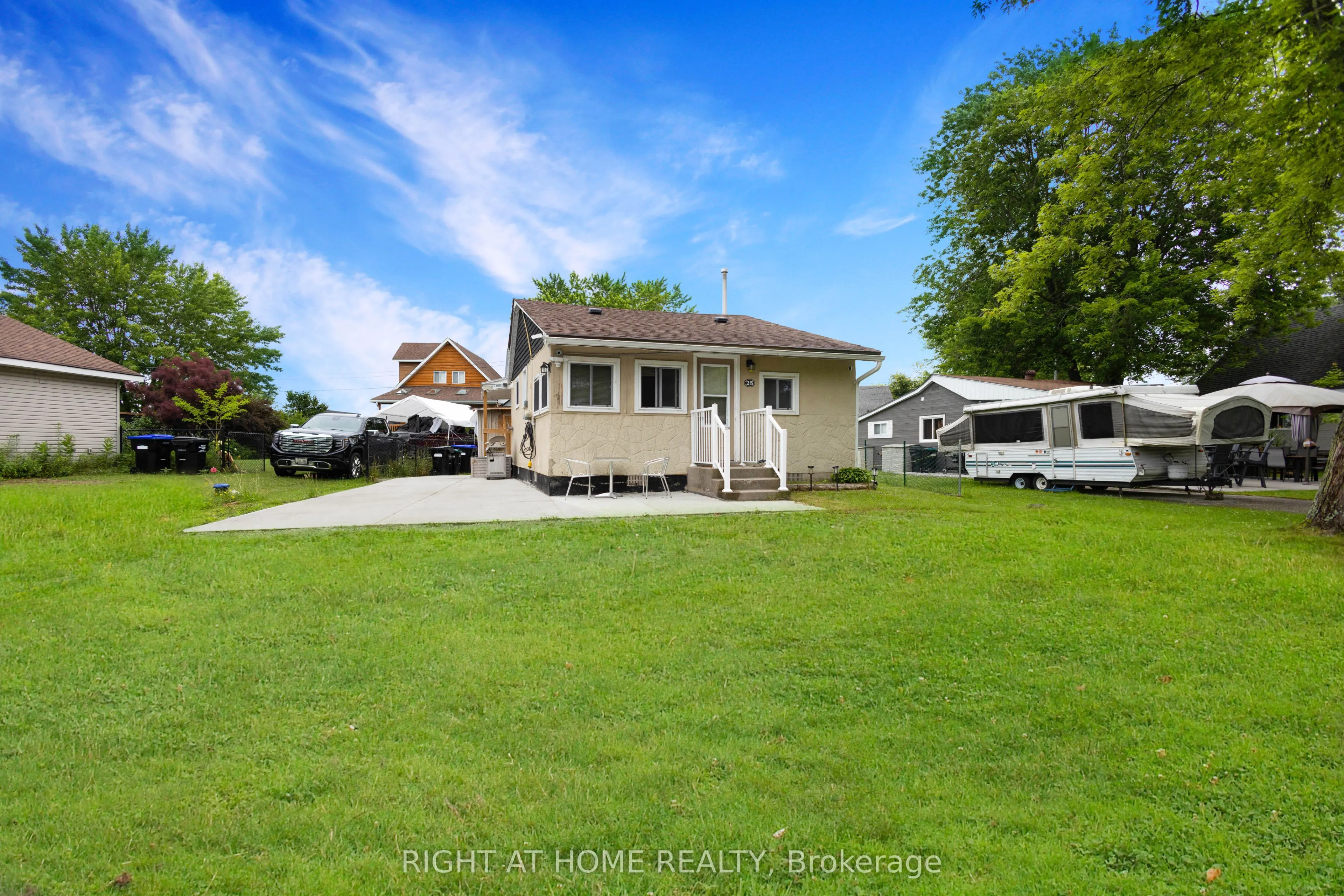 25 Playfair Drive