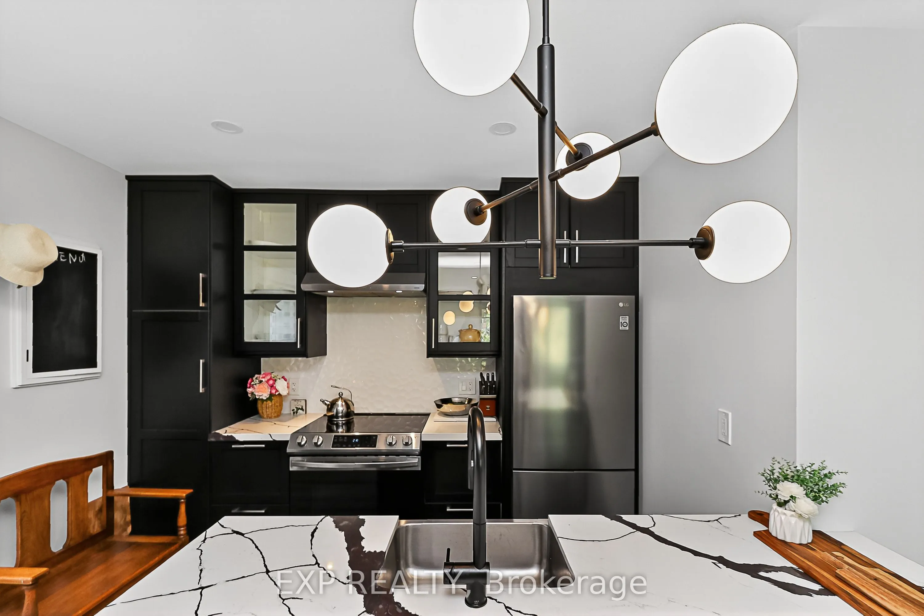 15 Dawson Drive, #3