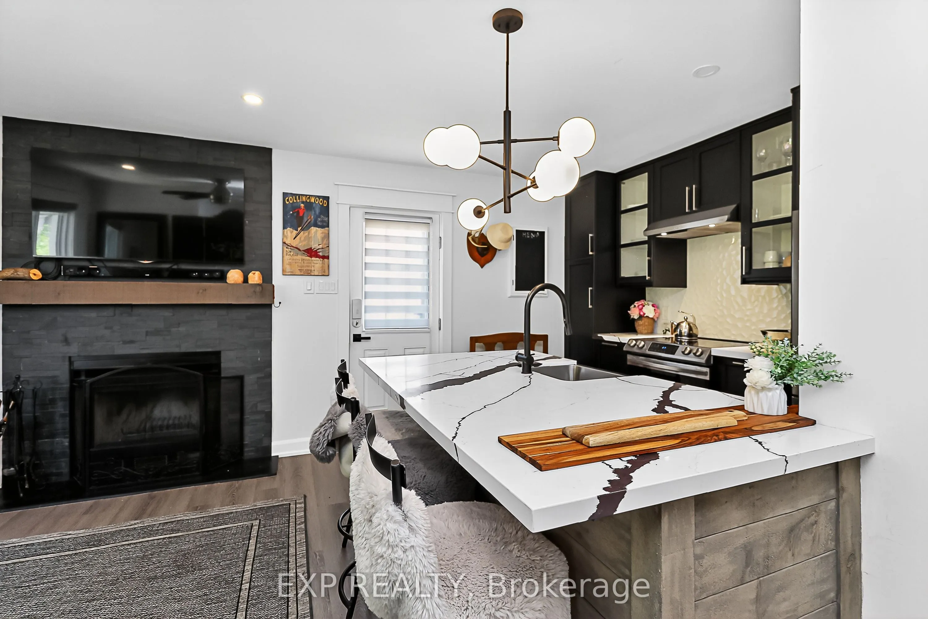 15 Dawson Drive, #3