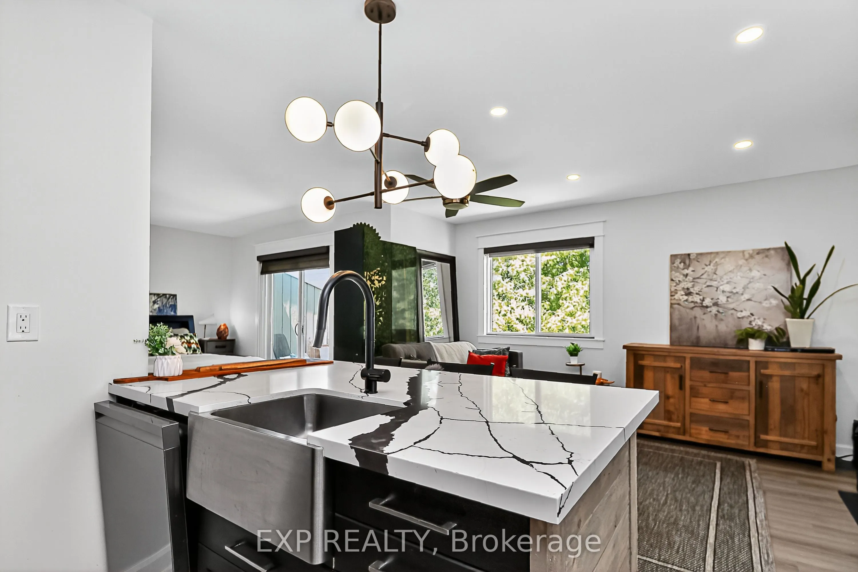 15 Dawson Drive, #3