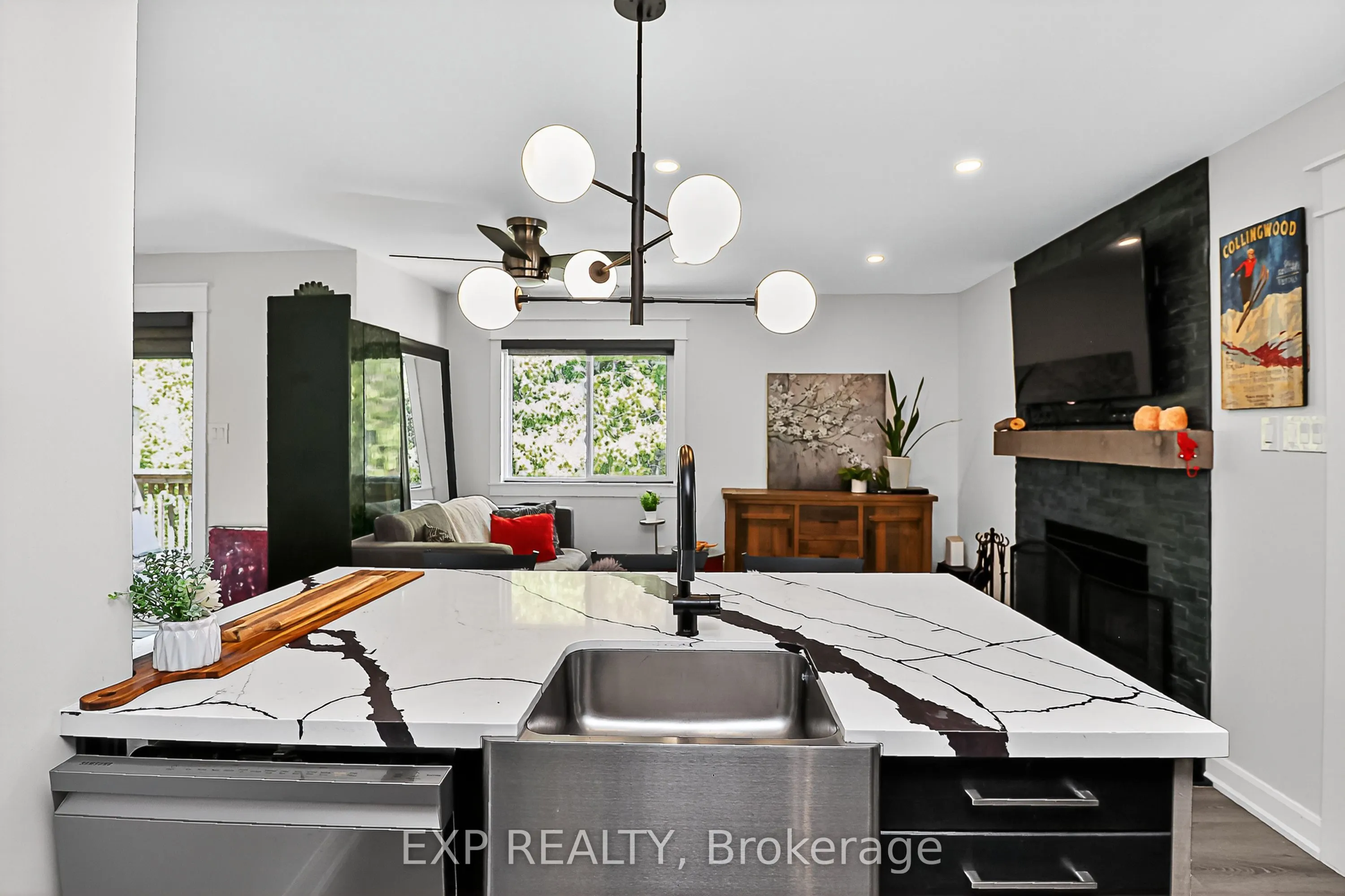 15 Dawson Drive, #3