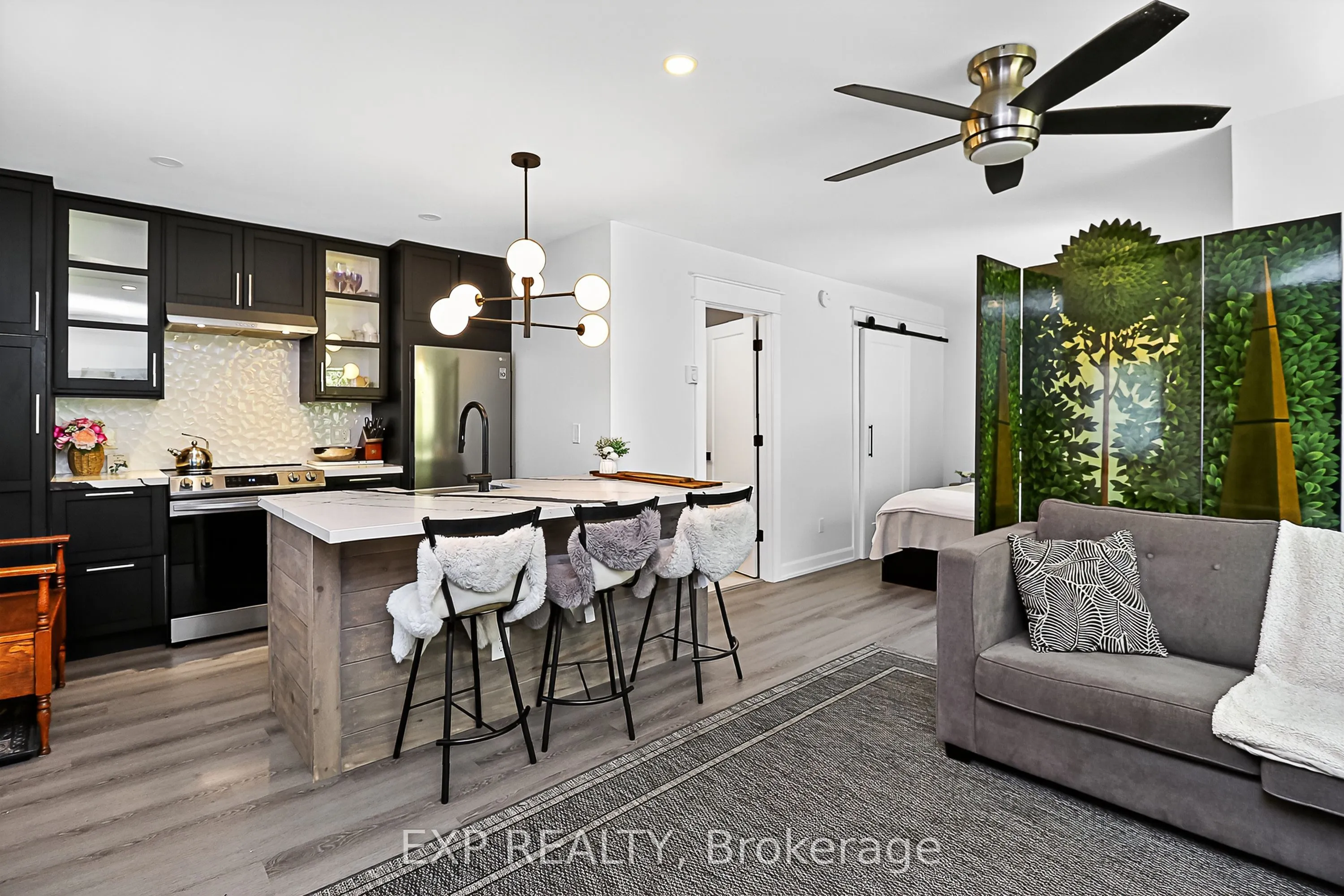 15 Dawson Drive, #3