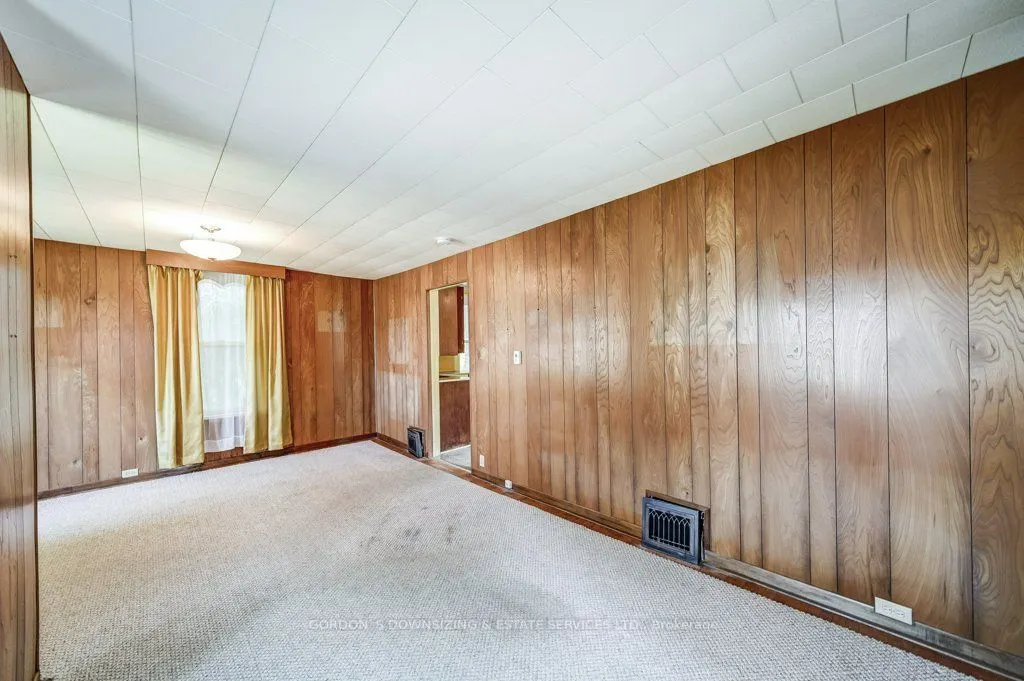 506 West Street S