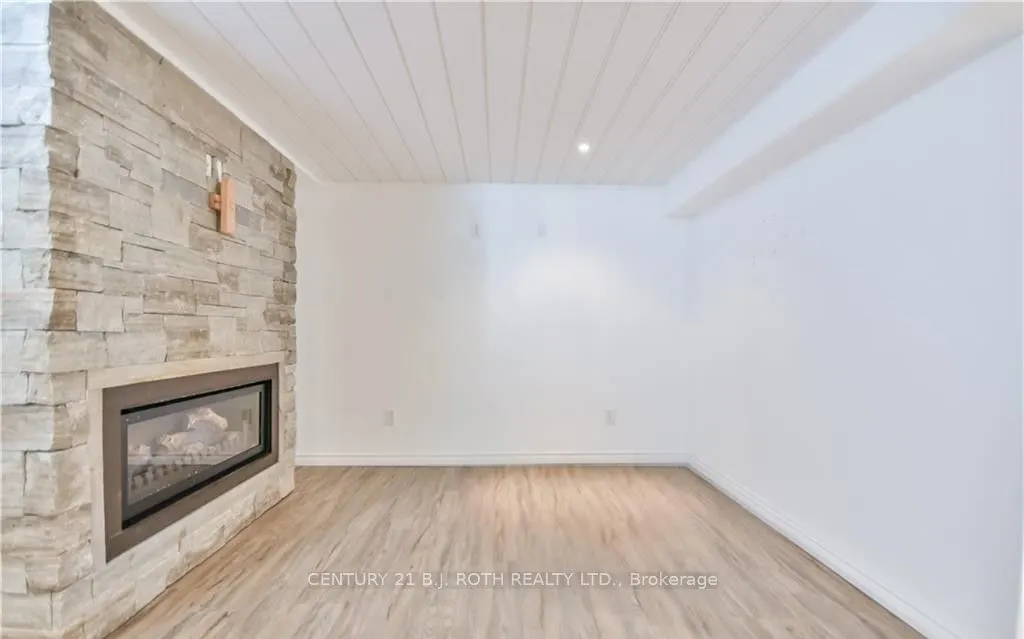 102 ATLANTIS Drive