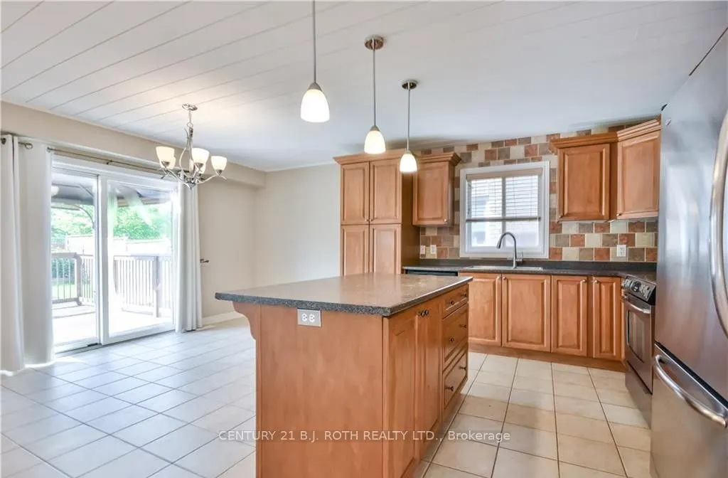 102 ATLANTIS Drive