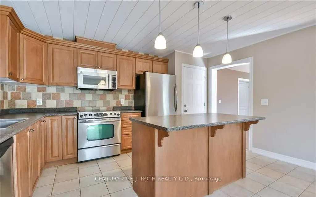 102 ATLANTIS Drive