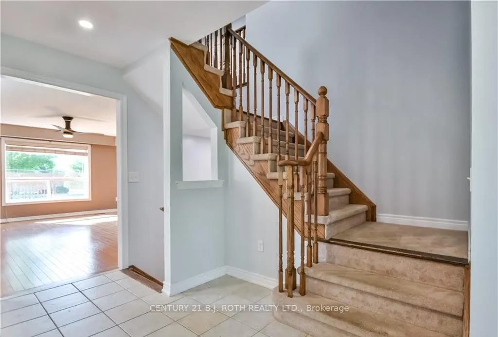 102 ATLANTIS Drive