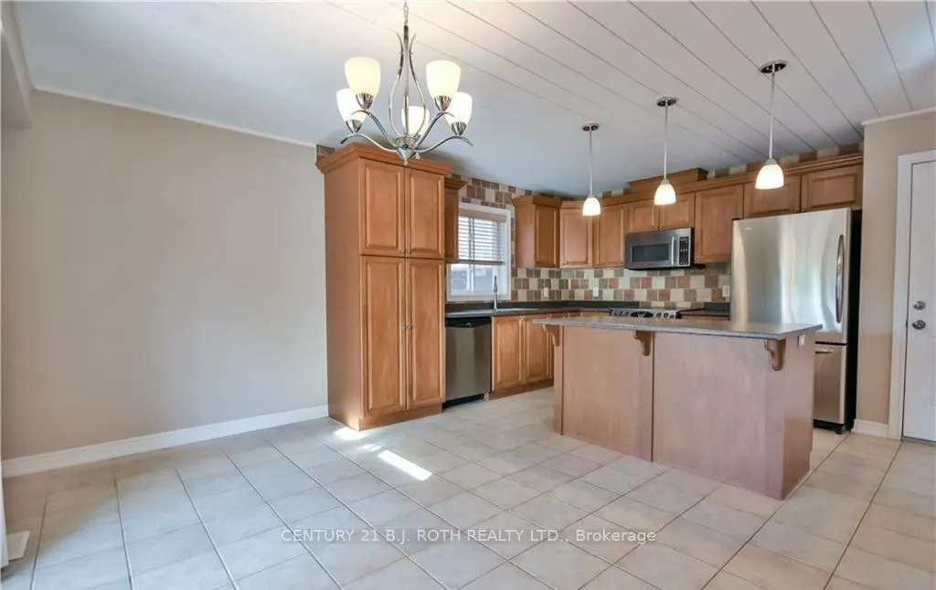 102 ATLANTIS Drive