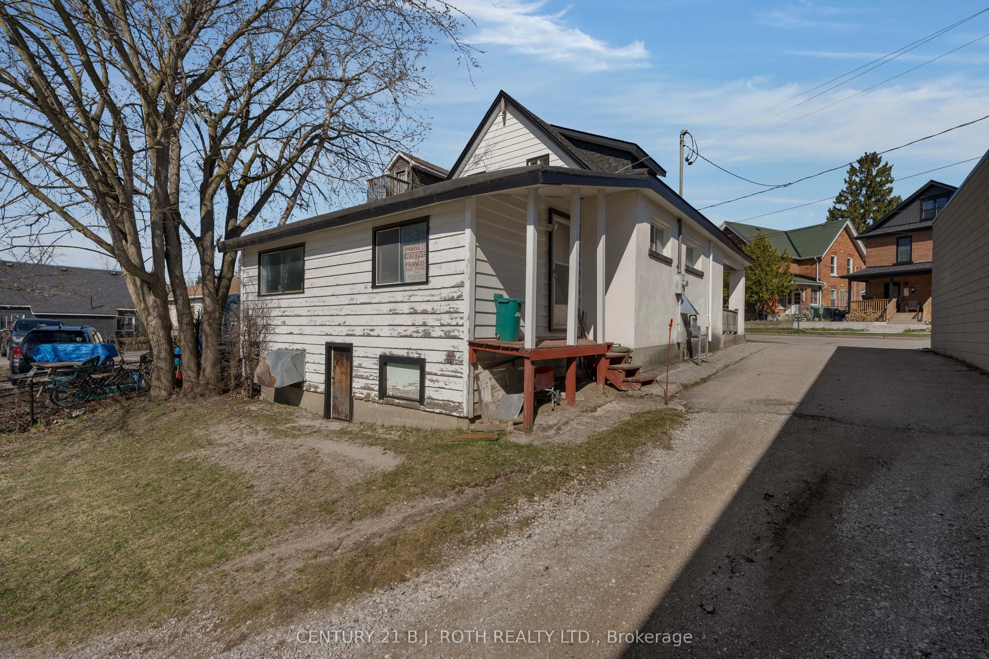 57 Nottawasaga Street