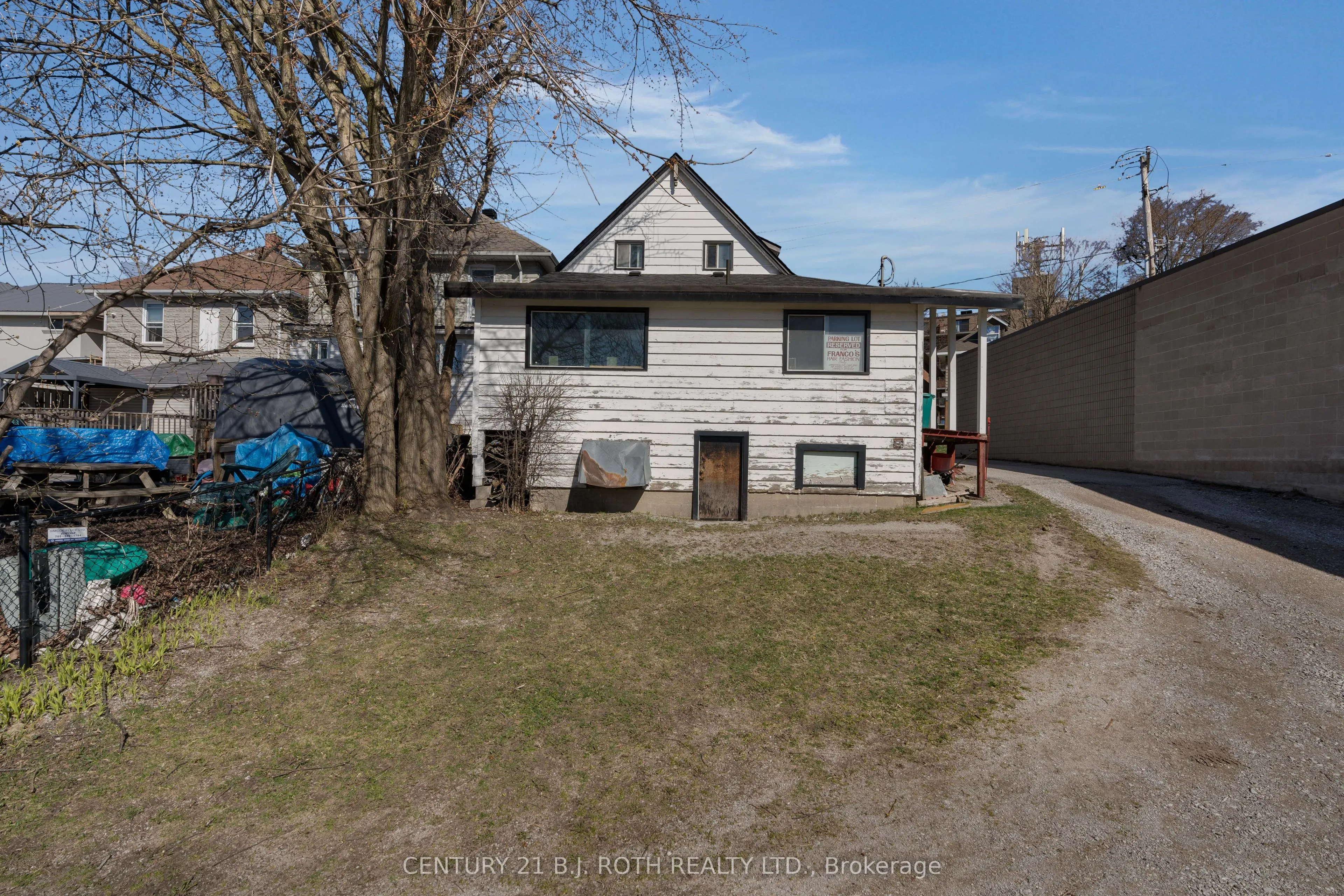 57 Nottawasaga Street