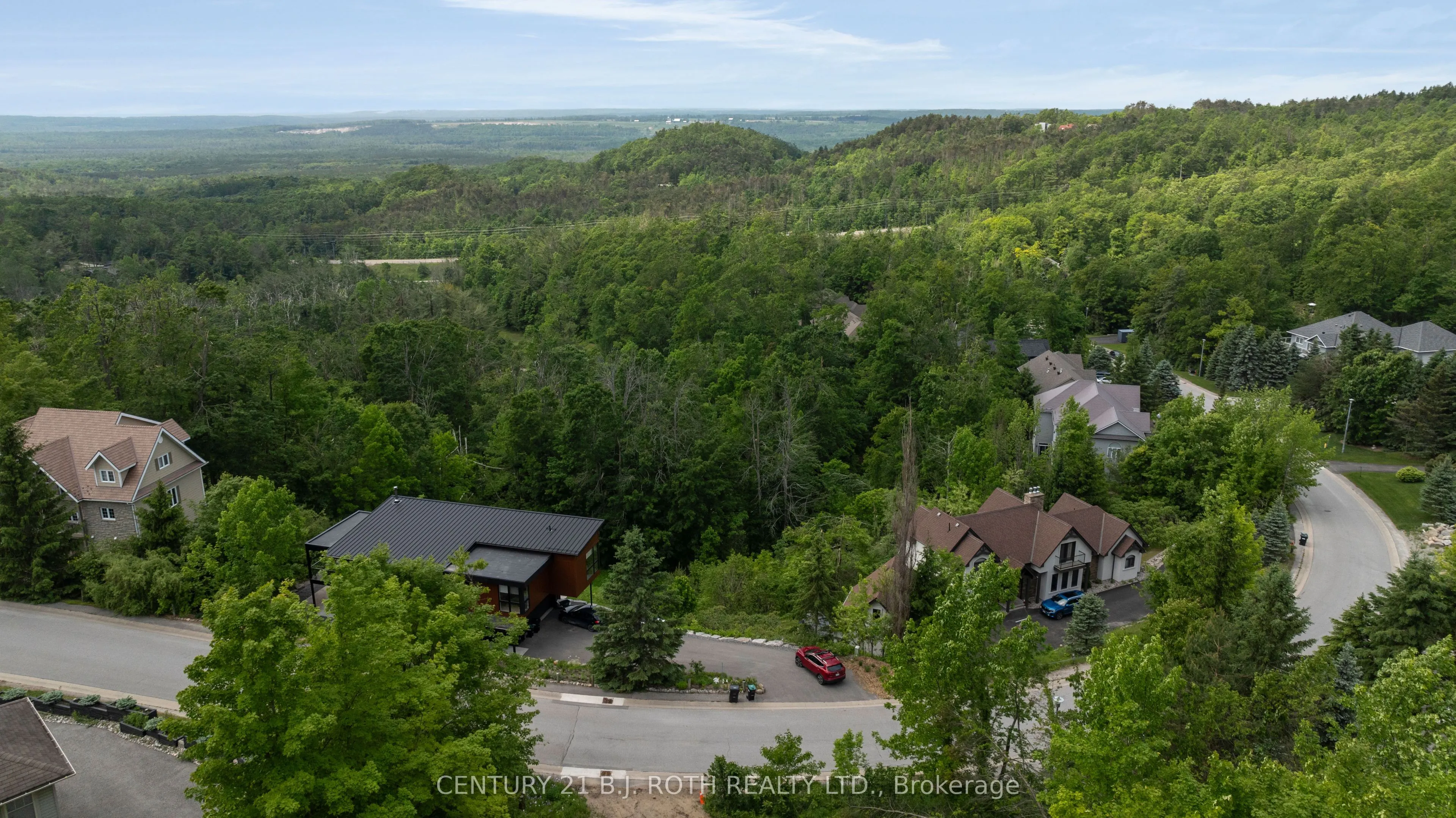 12 Valleycrest Drive