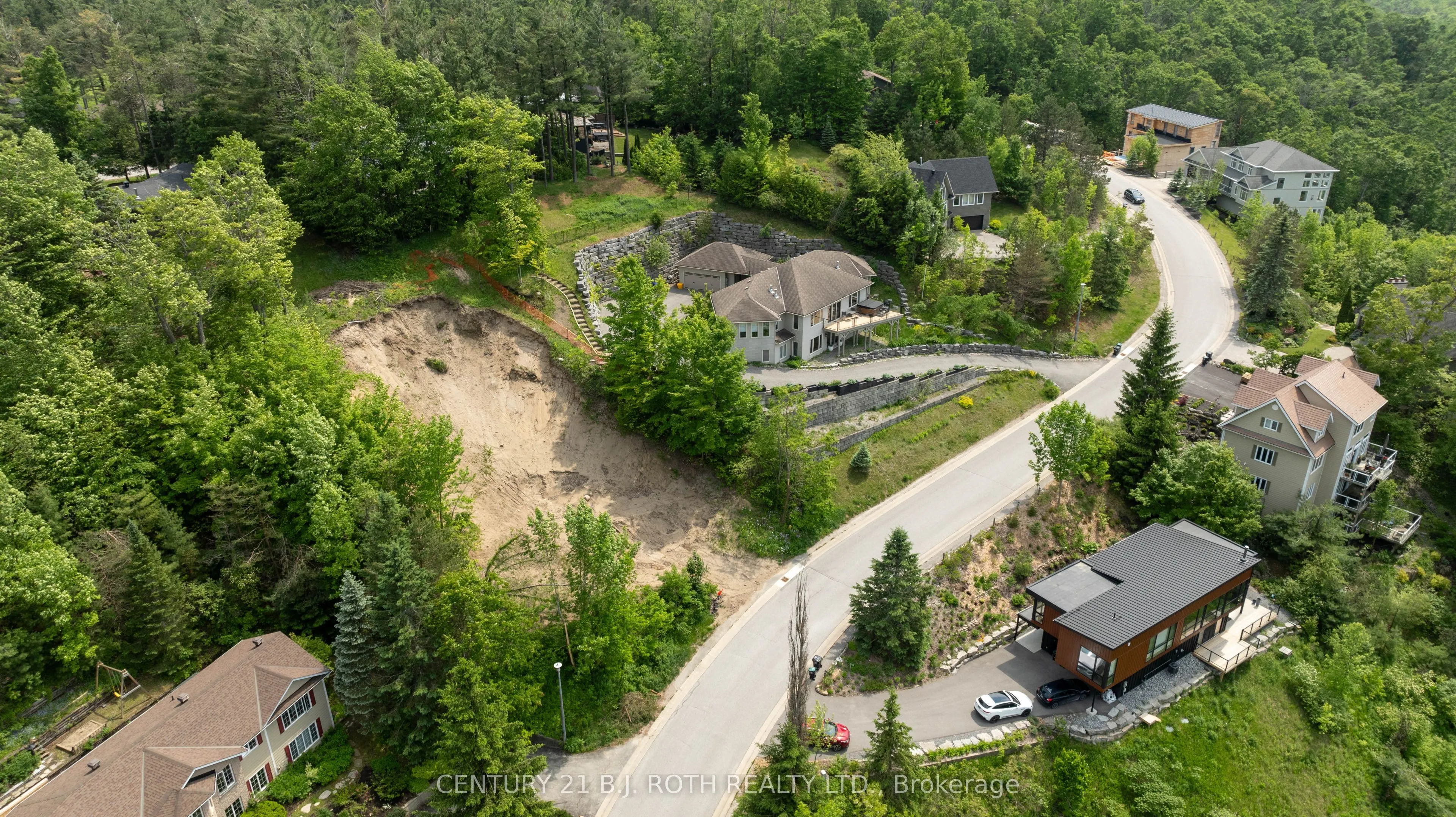 12 Valleycrest Drive