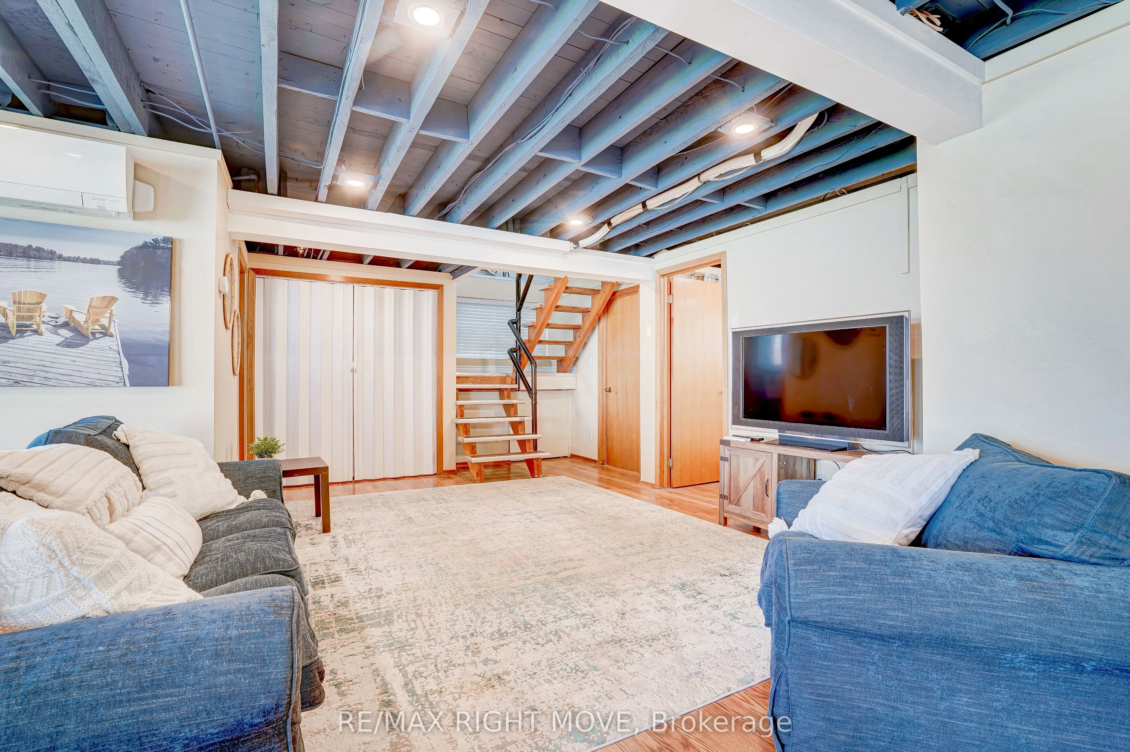 3752 Portage Bay Road