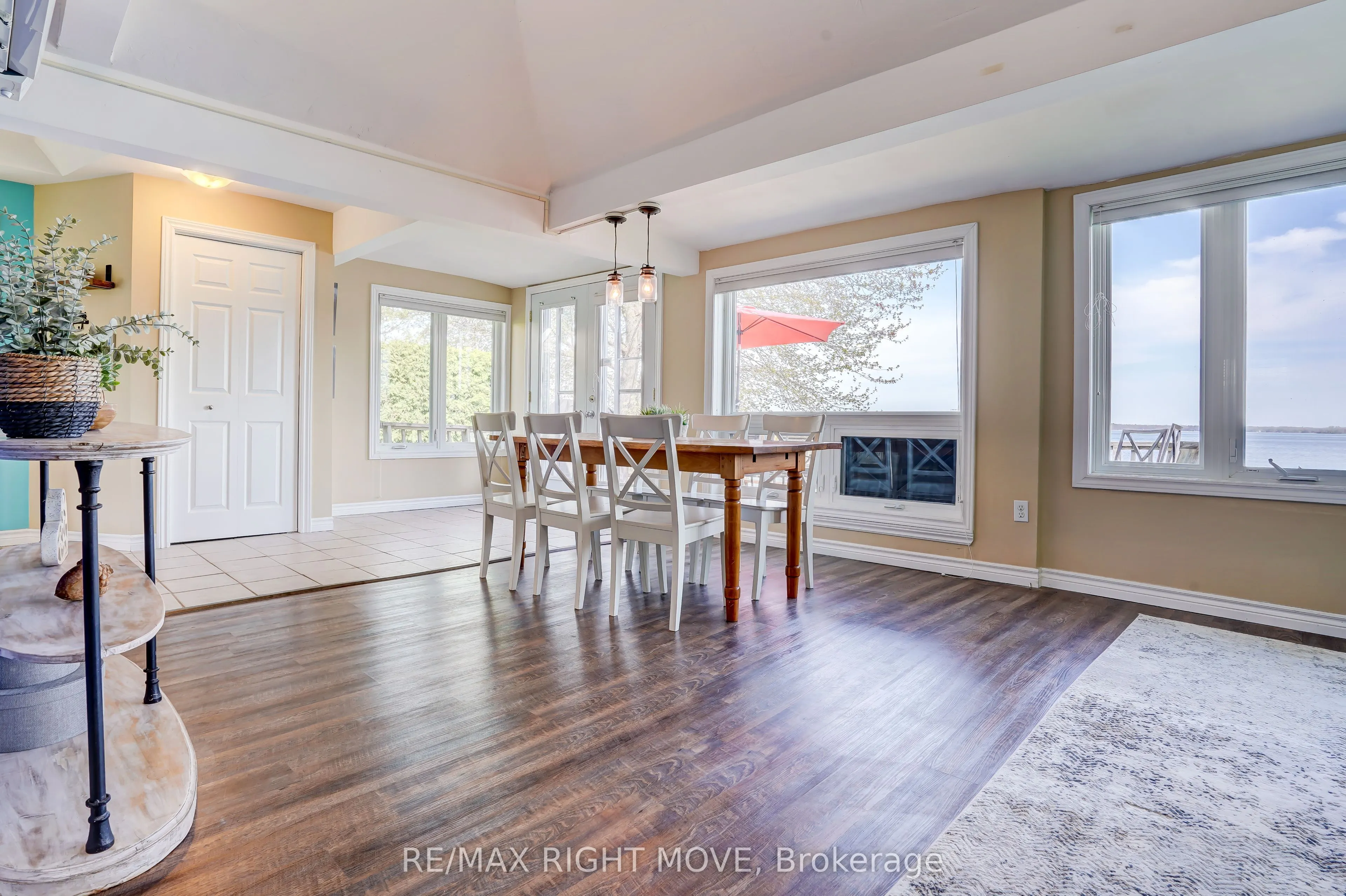 3752 Portage Bay Road