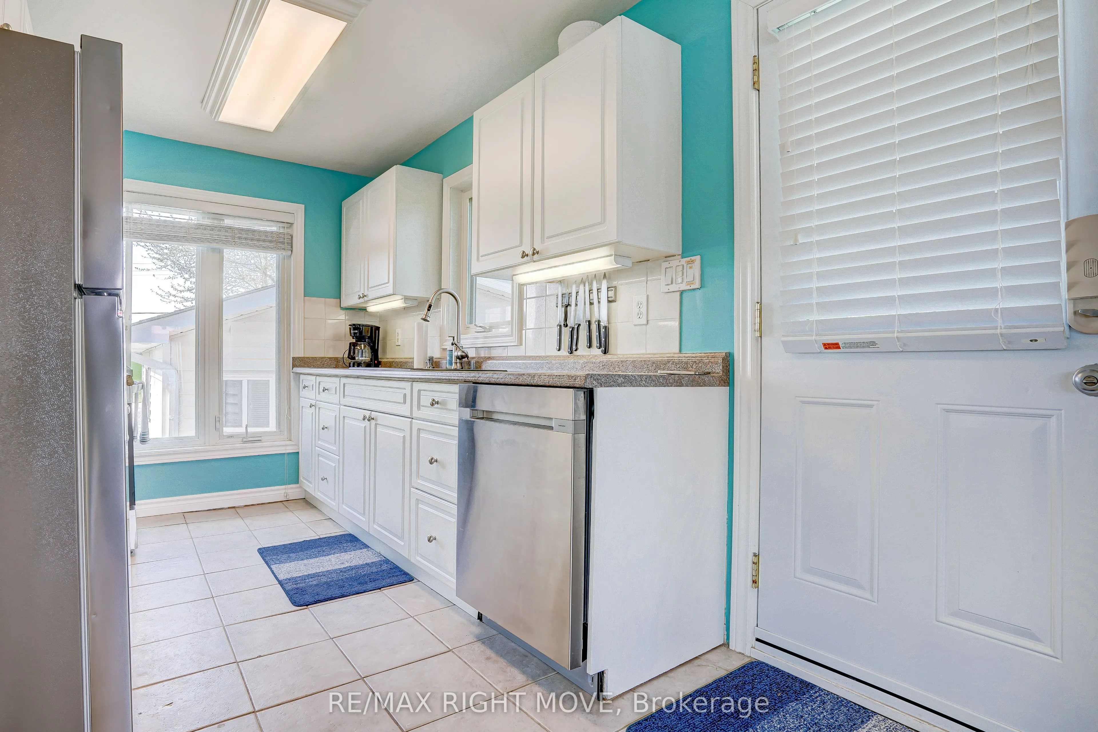 3752 Portage Bay Road