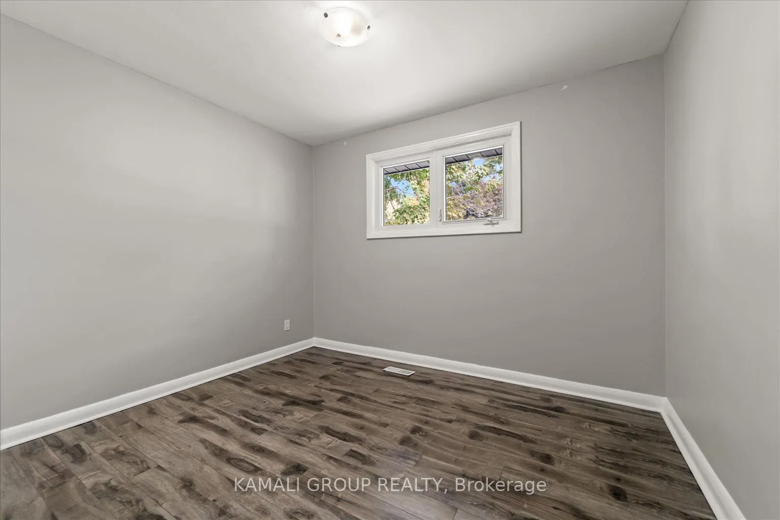 188 St Vincent Street, #Main
