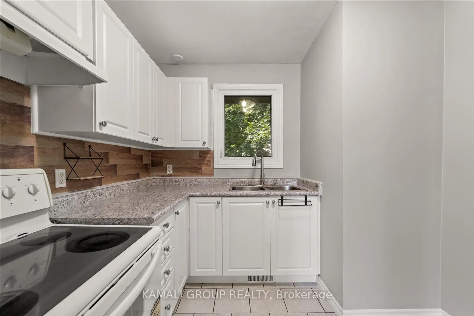 188 St Vincent Street, #Main