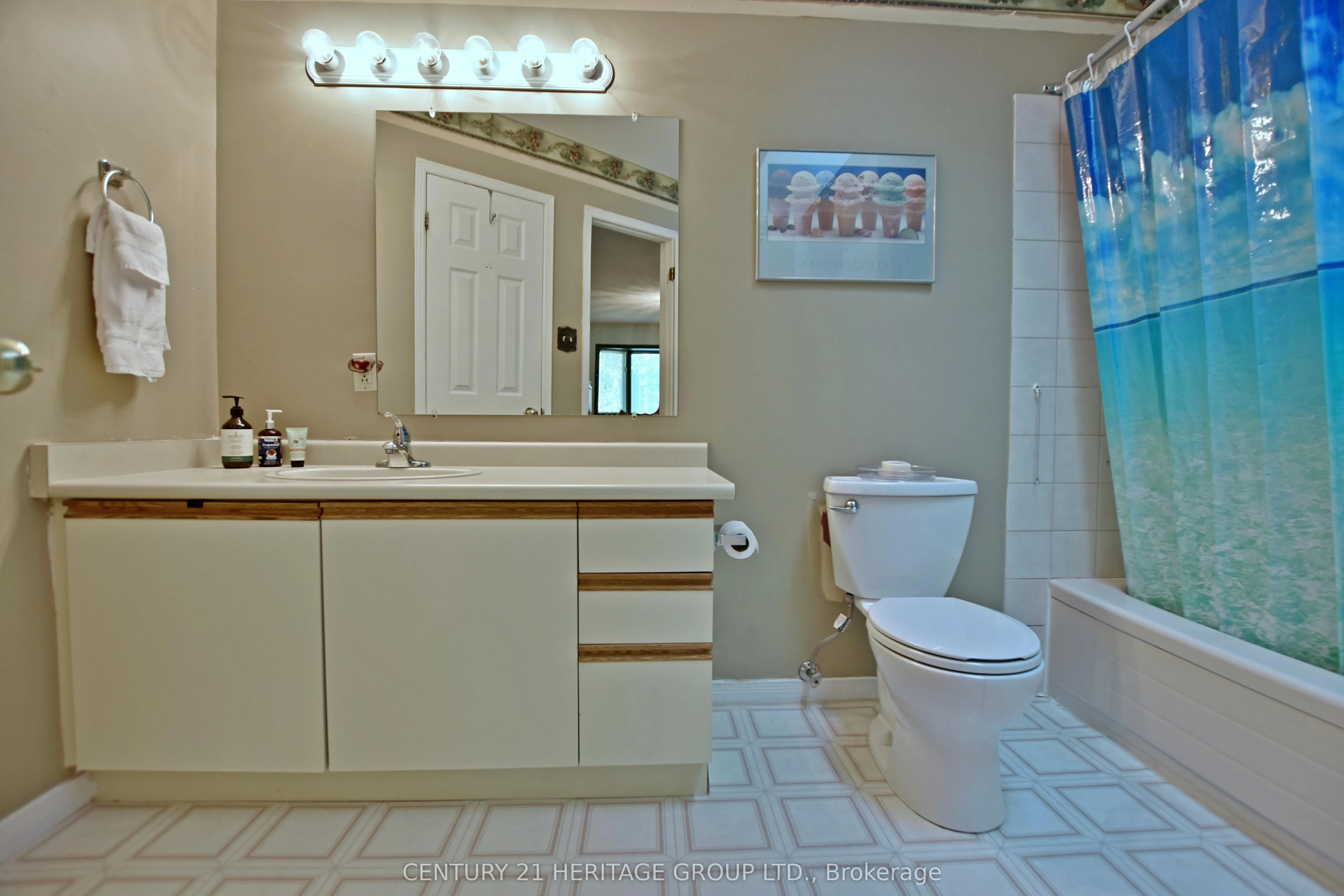410 Thomas Street, #6