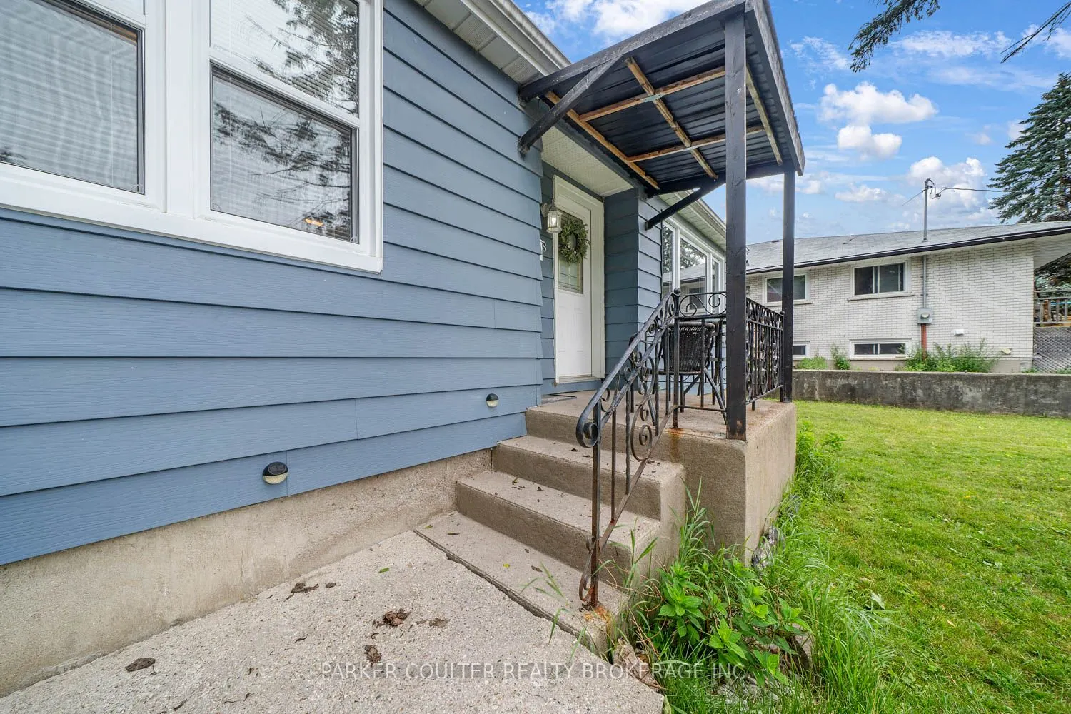 88 Penetang Street