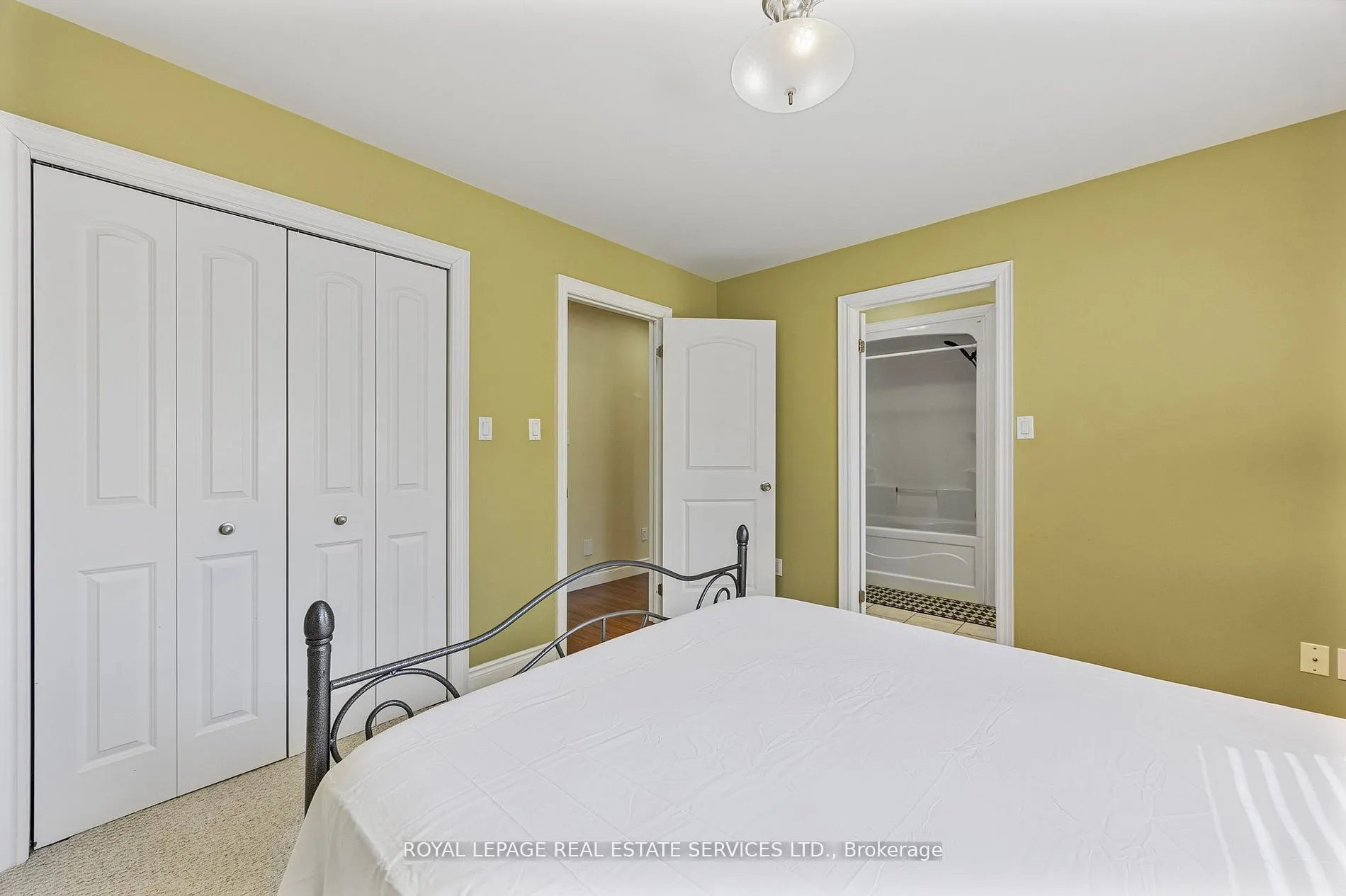 96 46th Street N