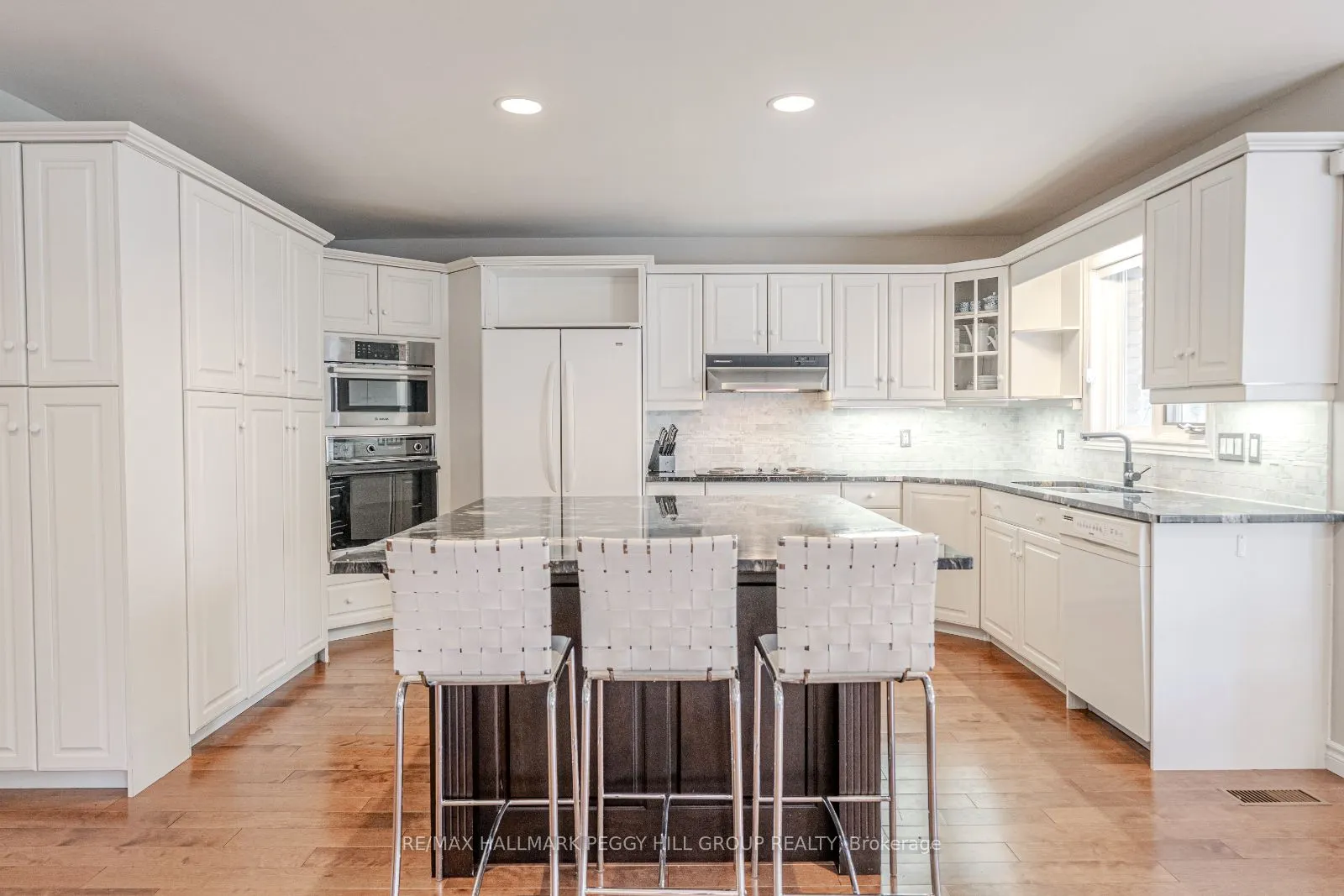 24 Willow Bay Drive