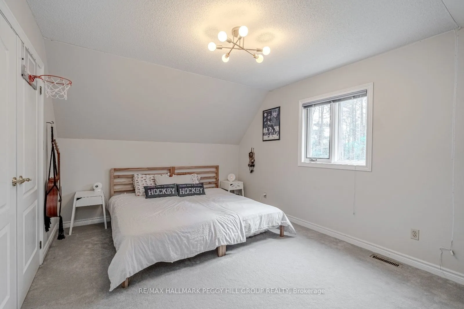 24 Willow Bay Drive