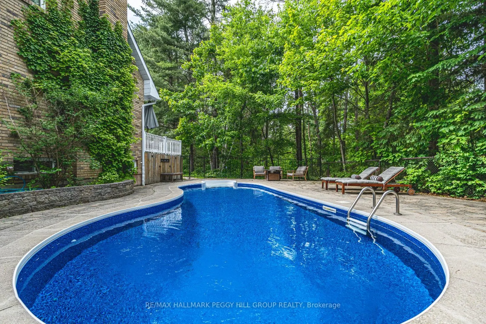 24 Willow Bay Drive
