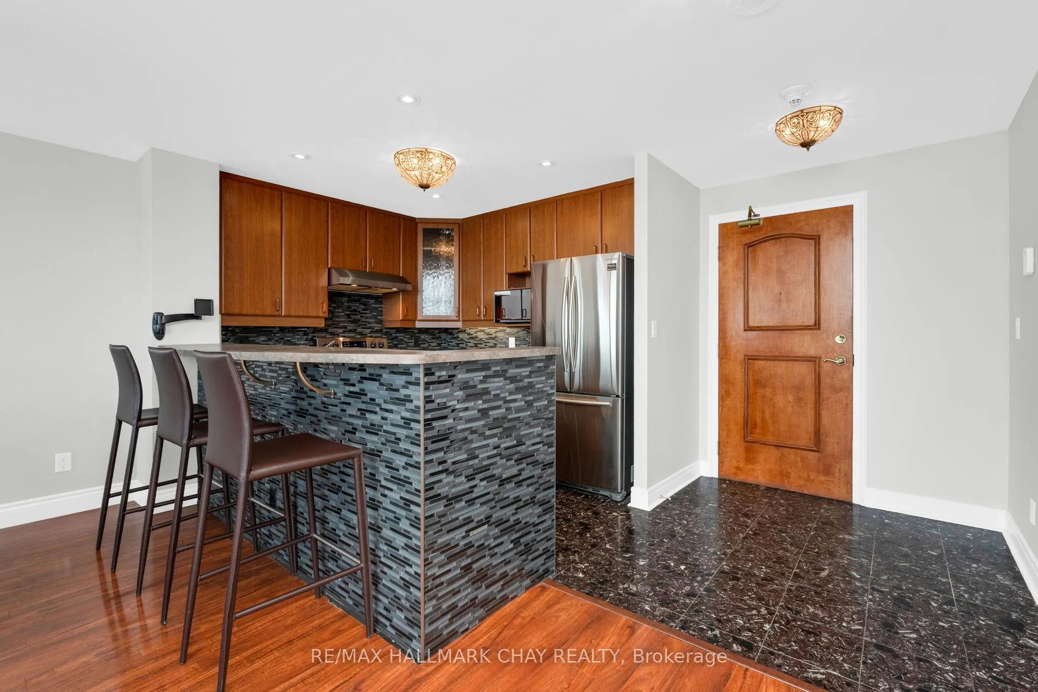 2 TORONTO Street, #910