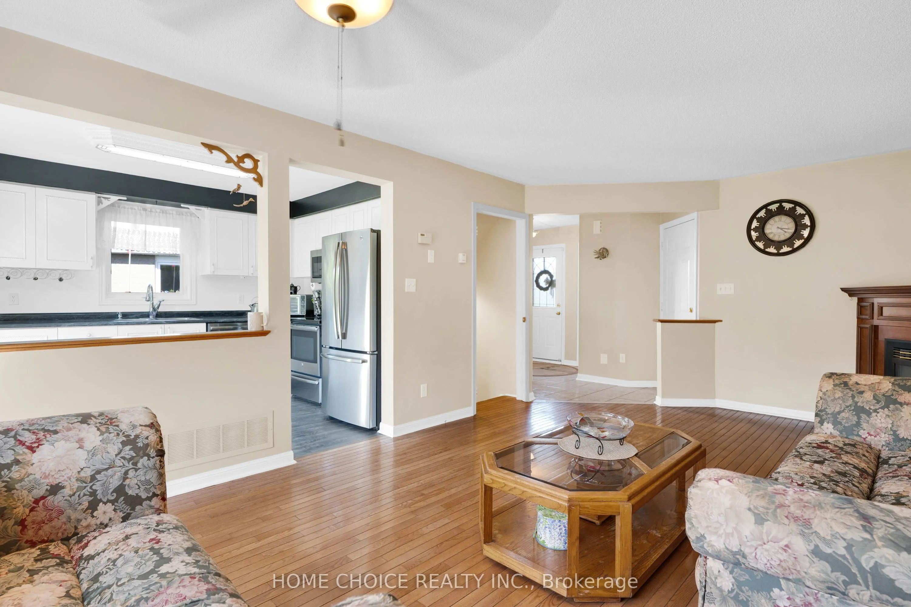 40 Aikens Crescent