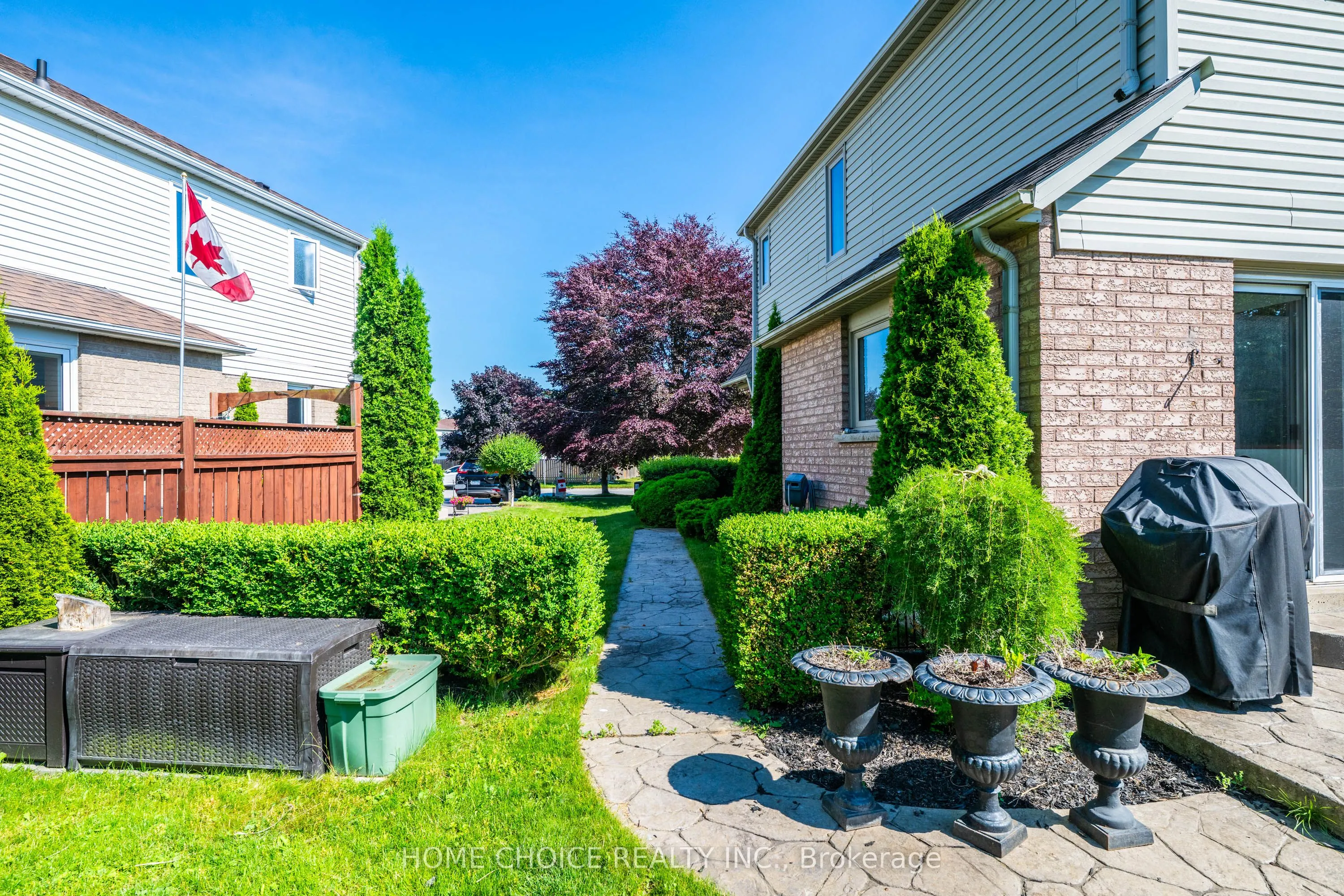 40 Aikens Crescent
