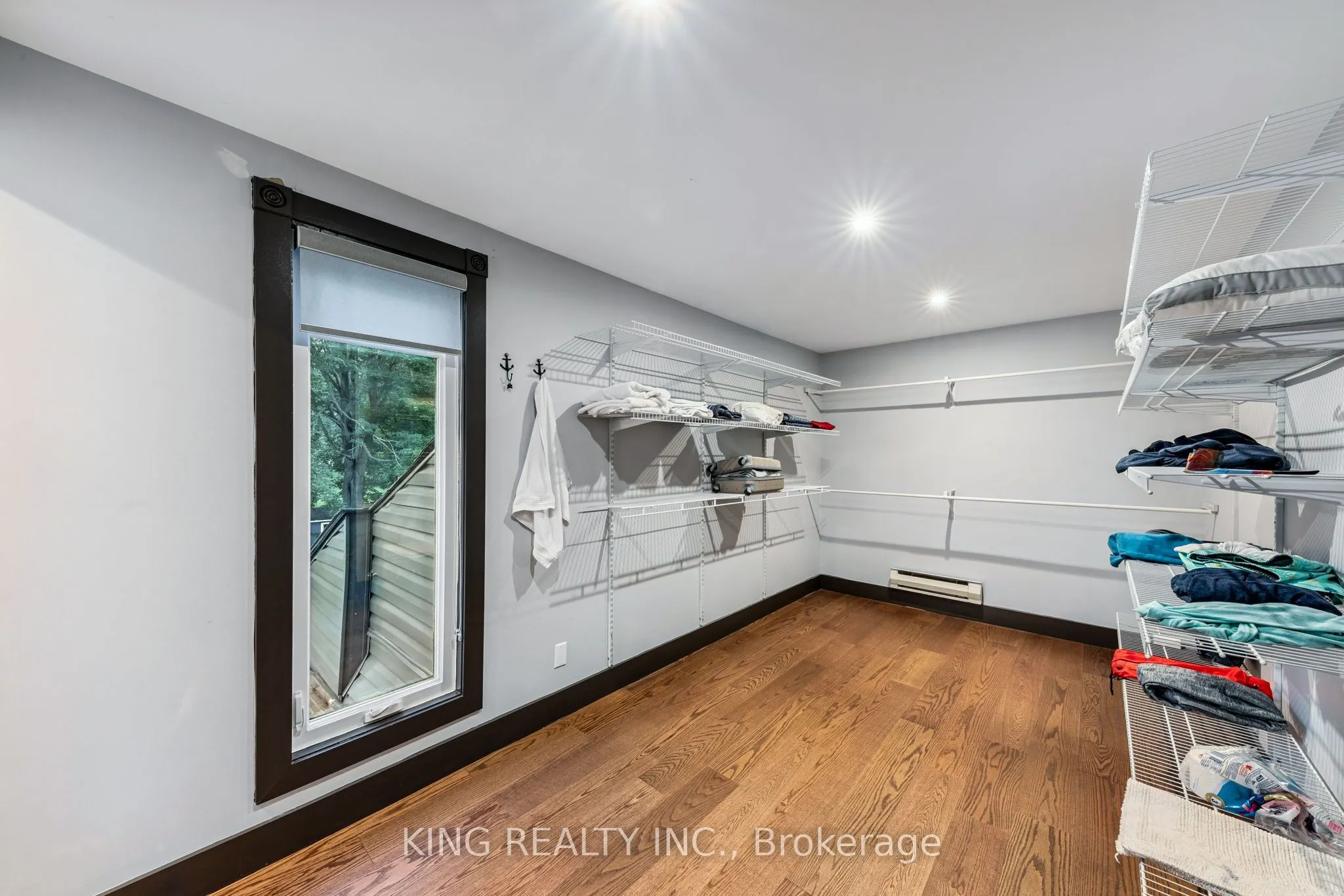 602 CHAMPLAIN Road