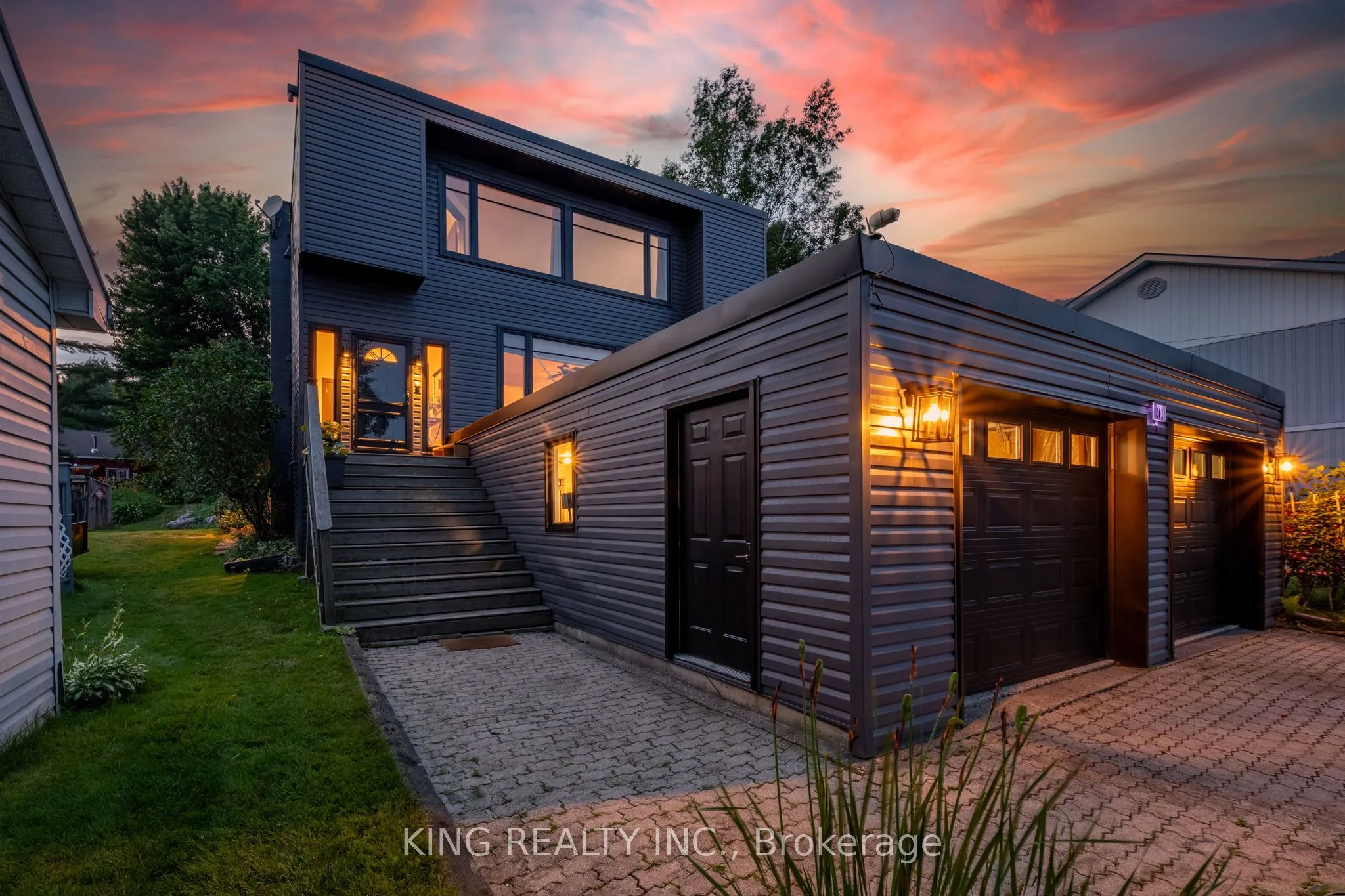 602 CHAMPLAIN Road