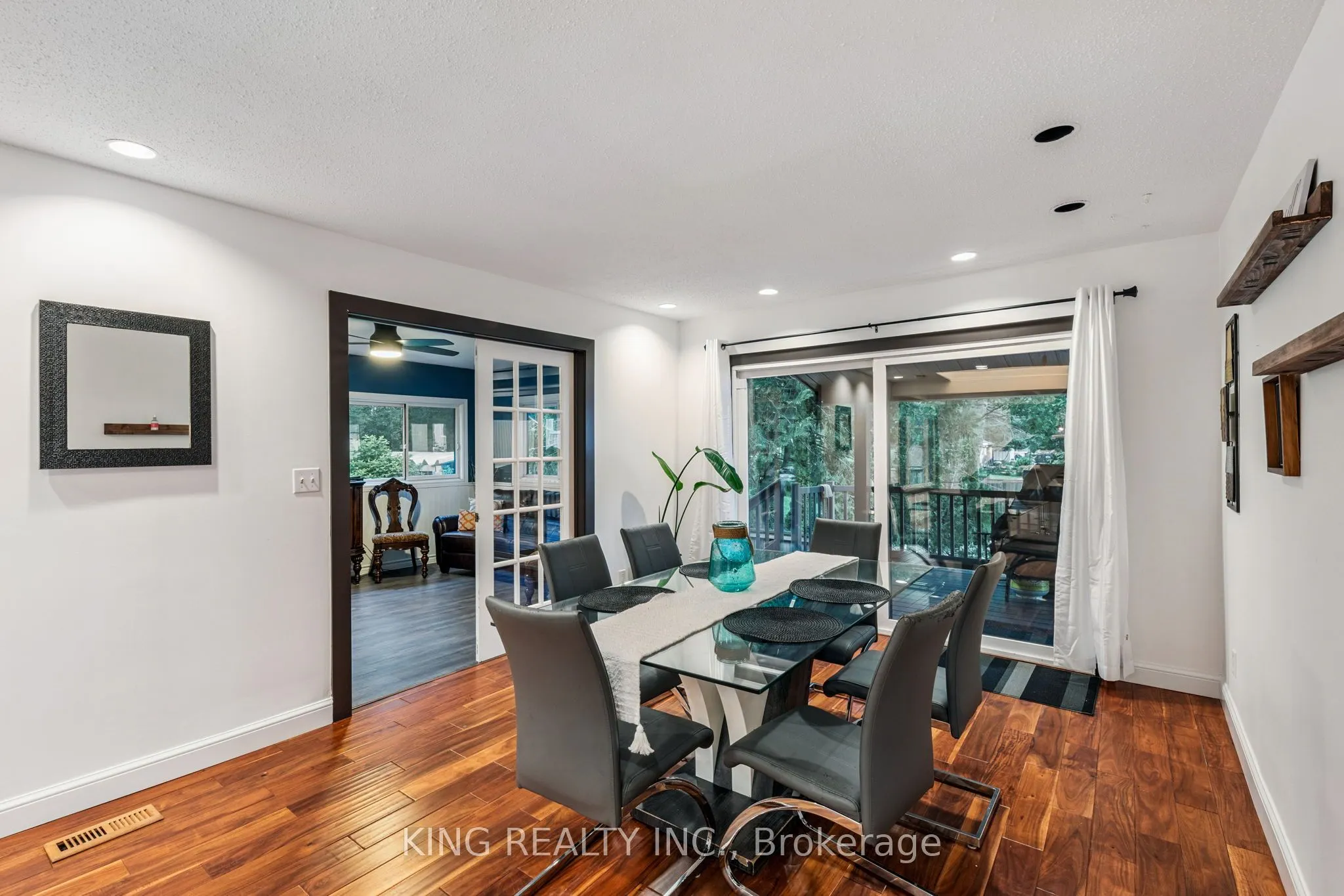 602 CHAMPLAIN Road