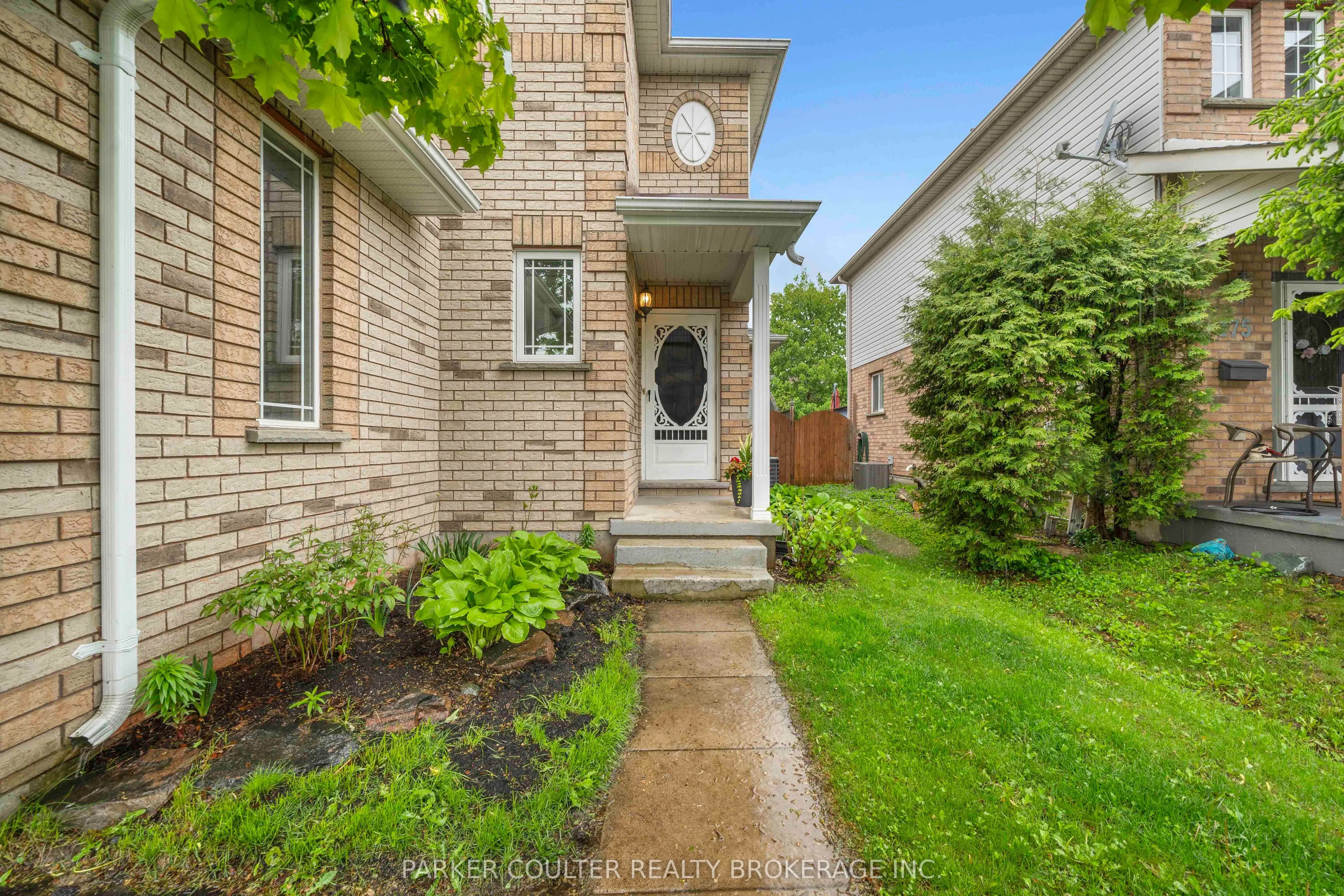 173 Julia Crescent