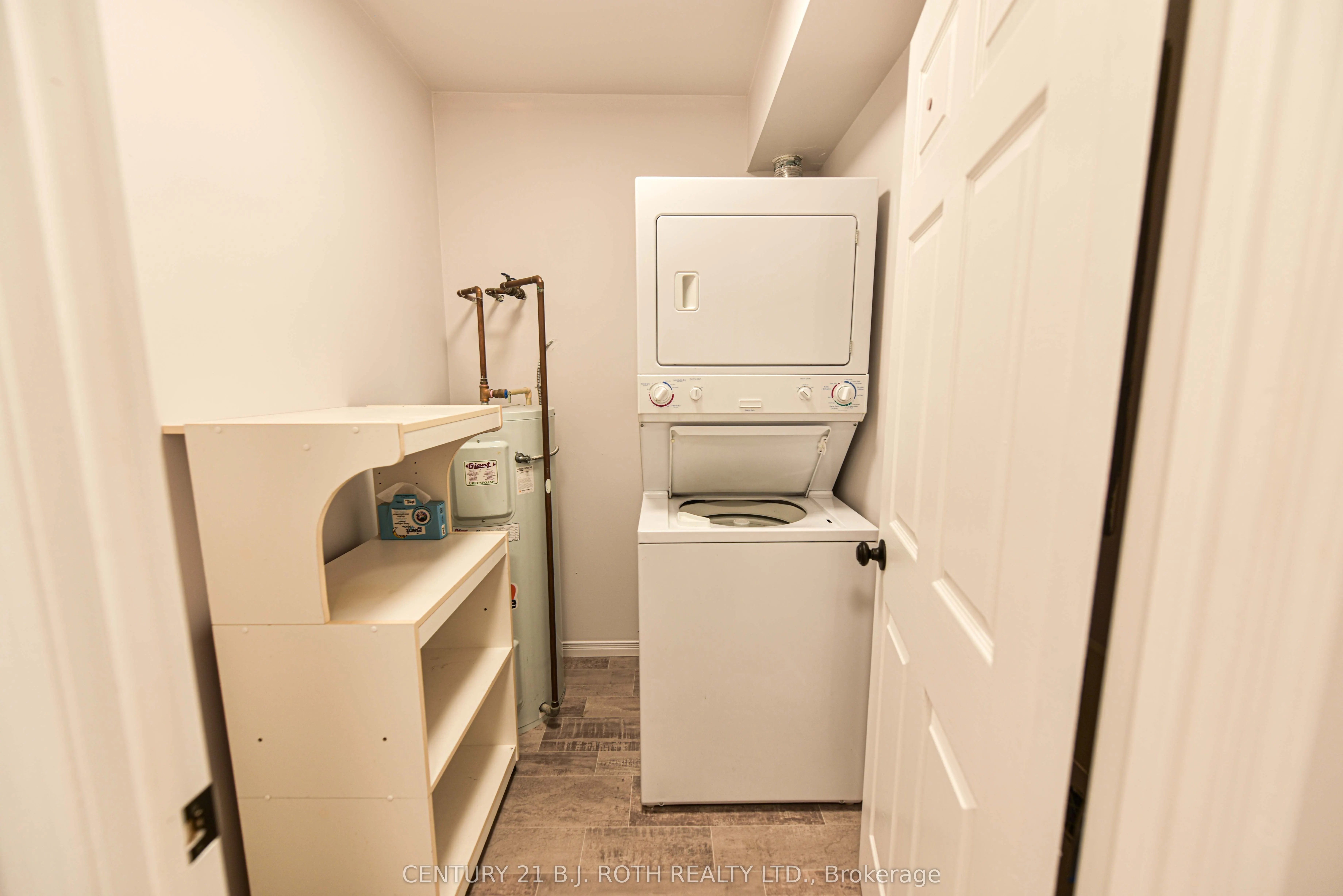 125 BOND Street, #302