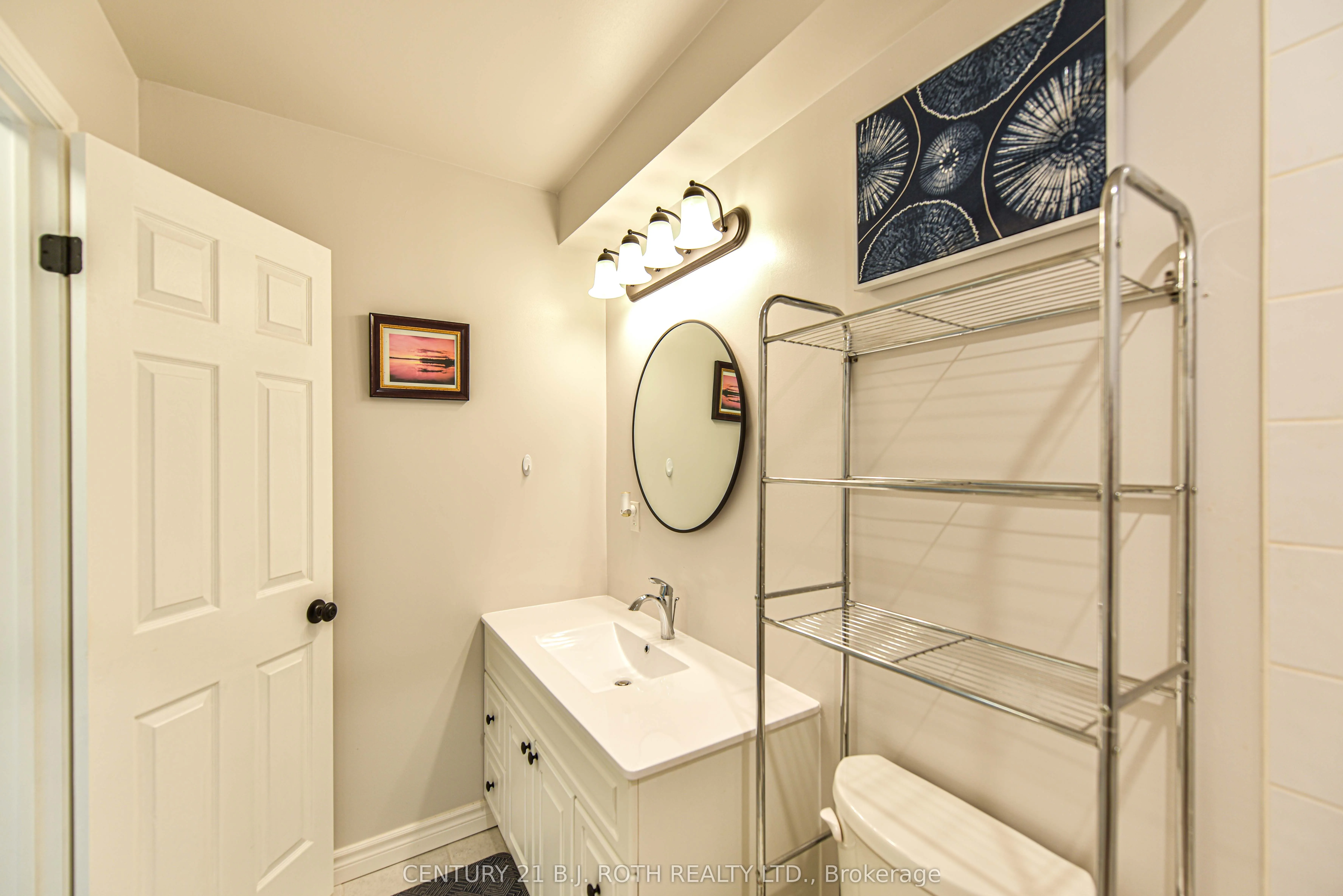 125 BOND Street, #302