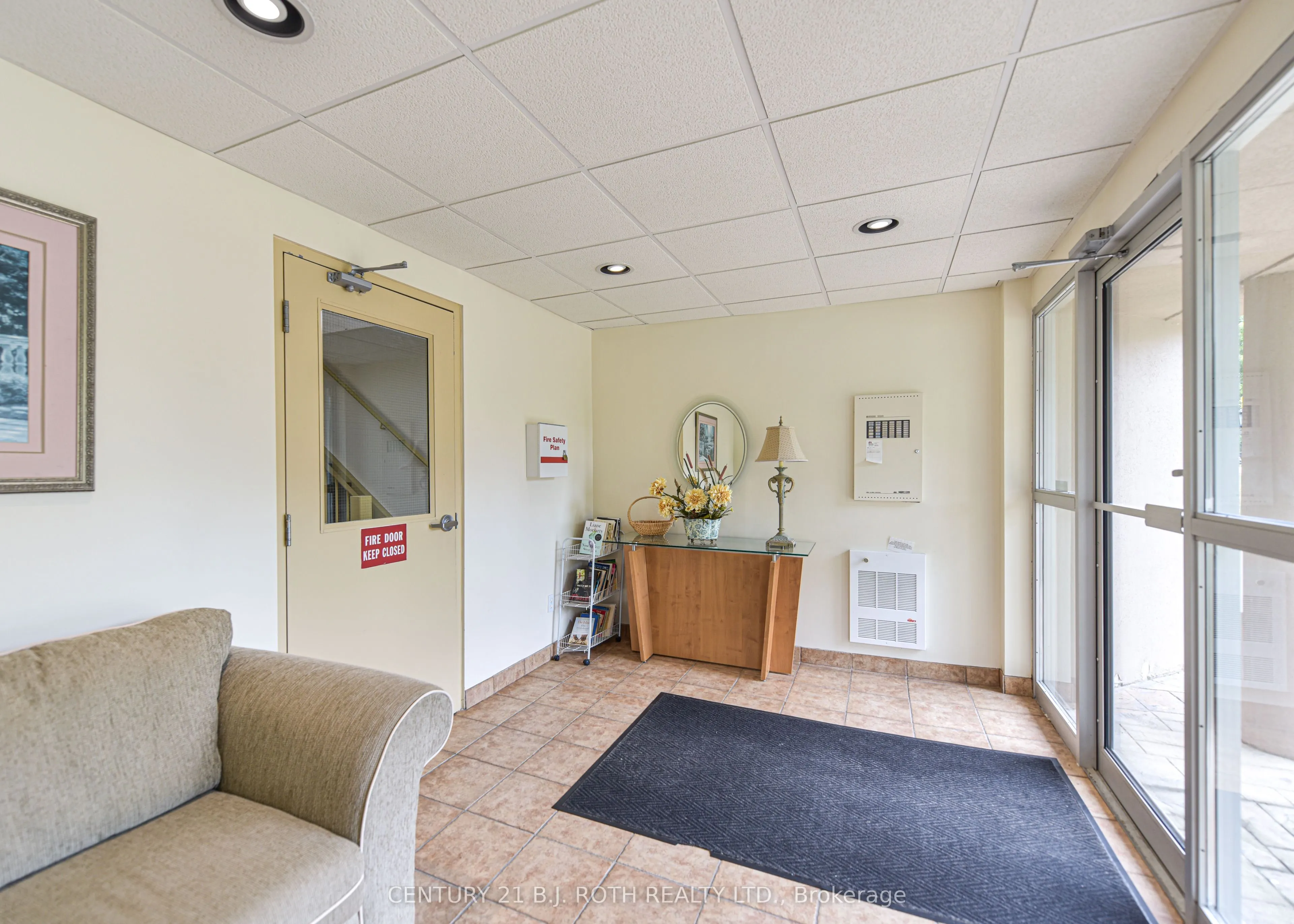 125 BOND Street, #302