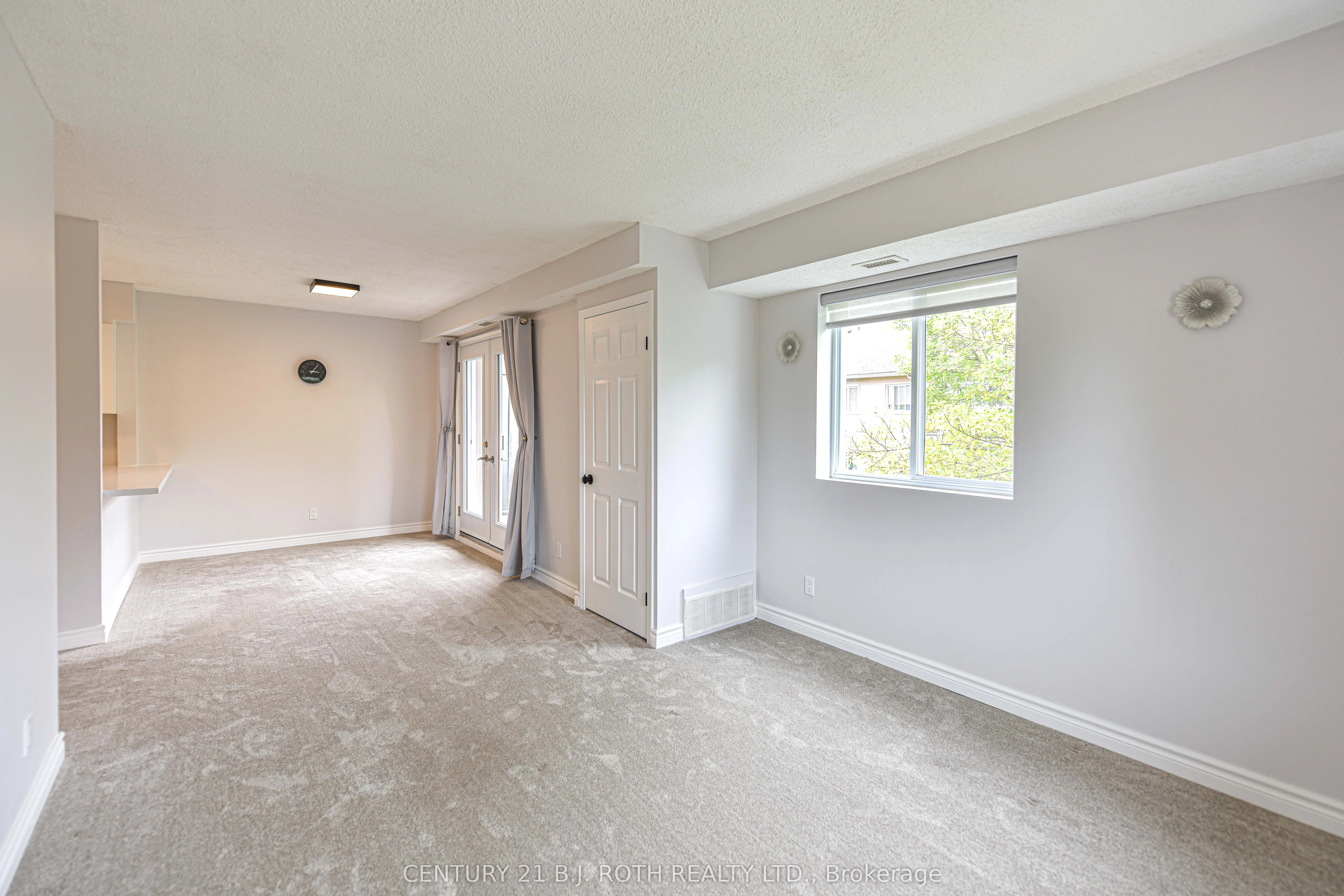 125 BOND Street, #302
