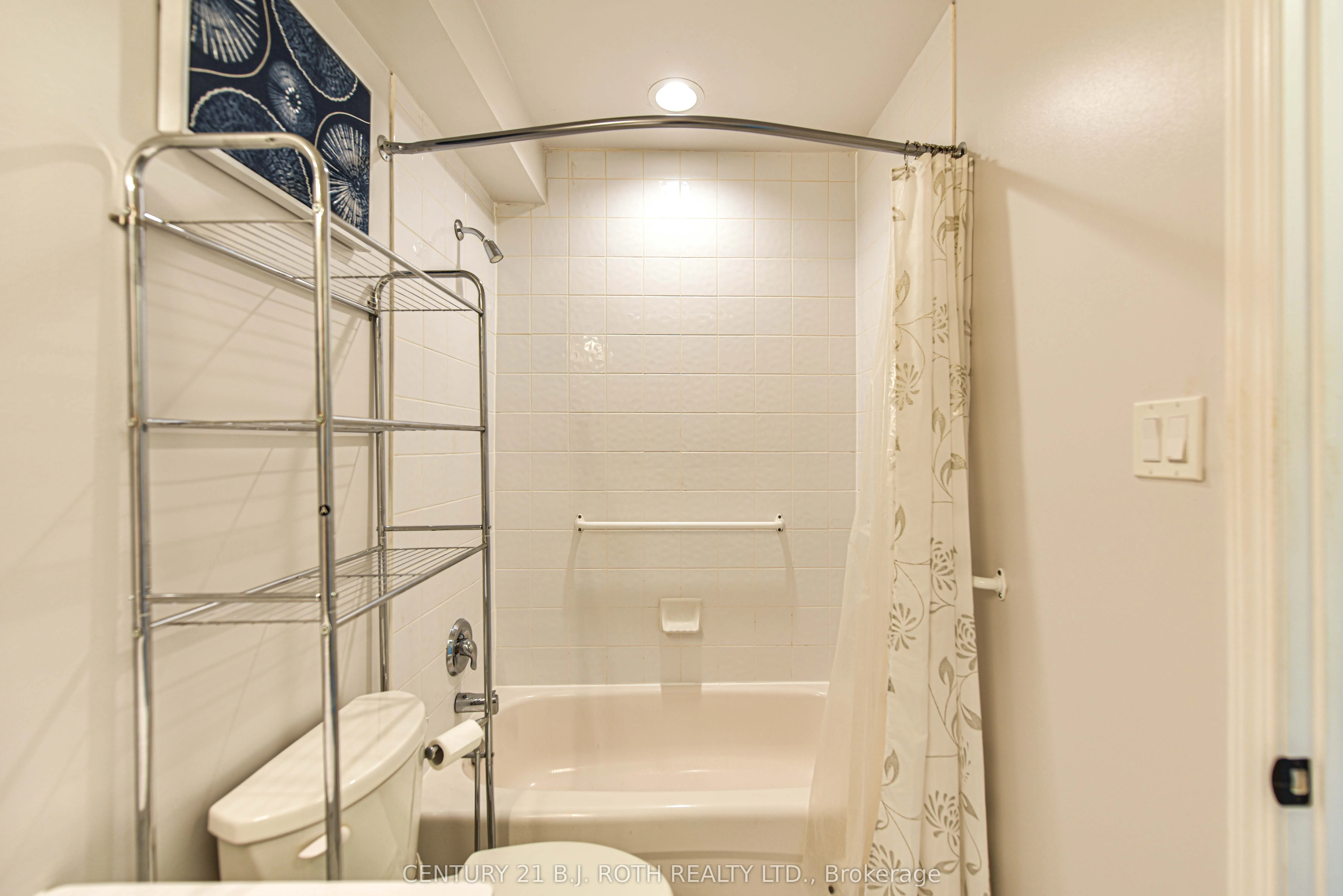 125 BOND Street, #302