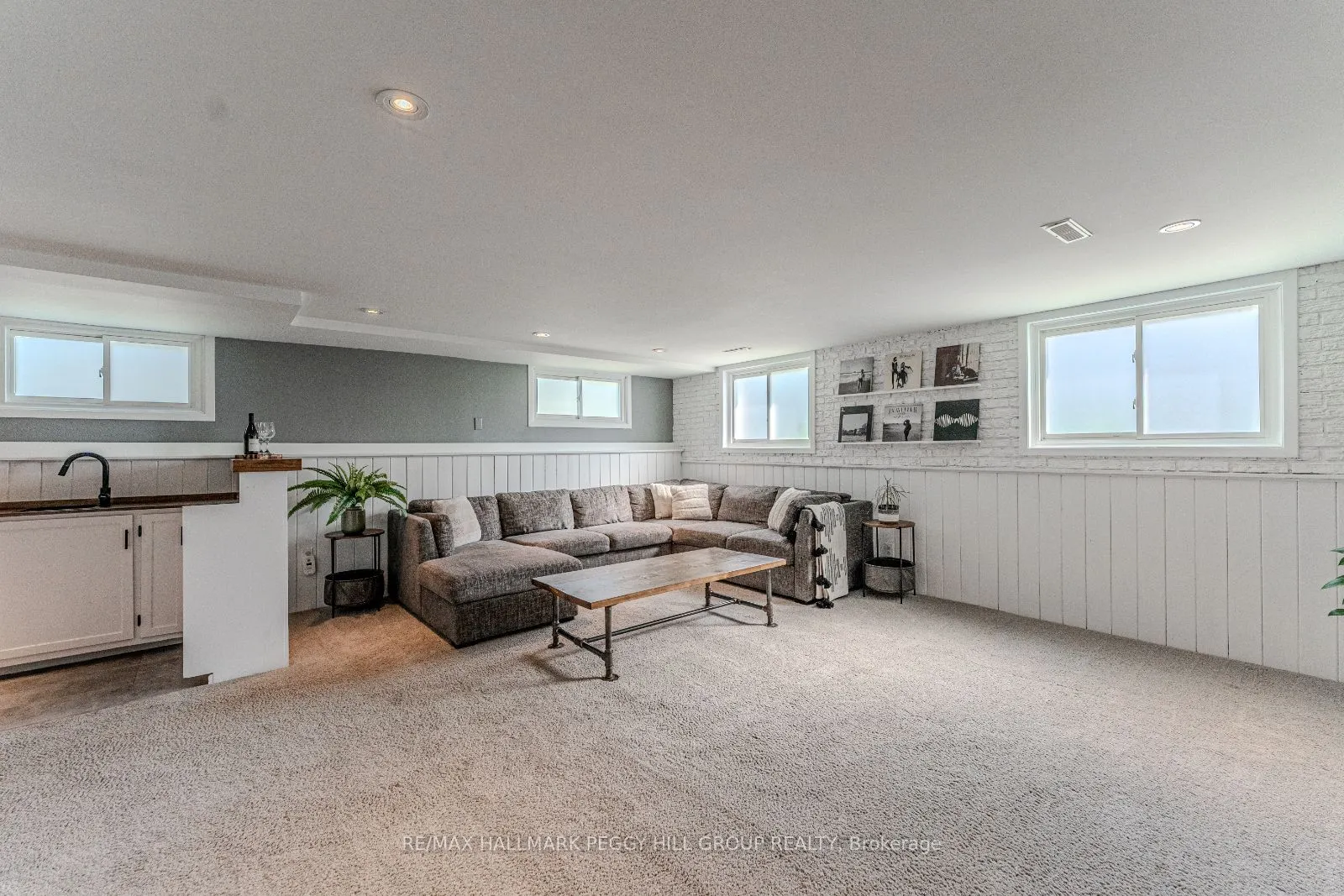 40 McConkey Place