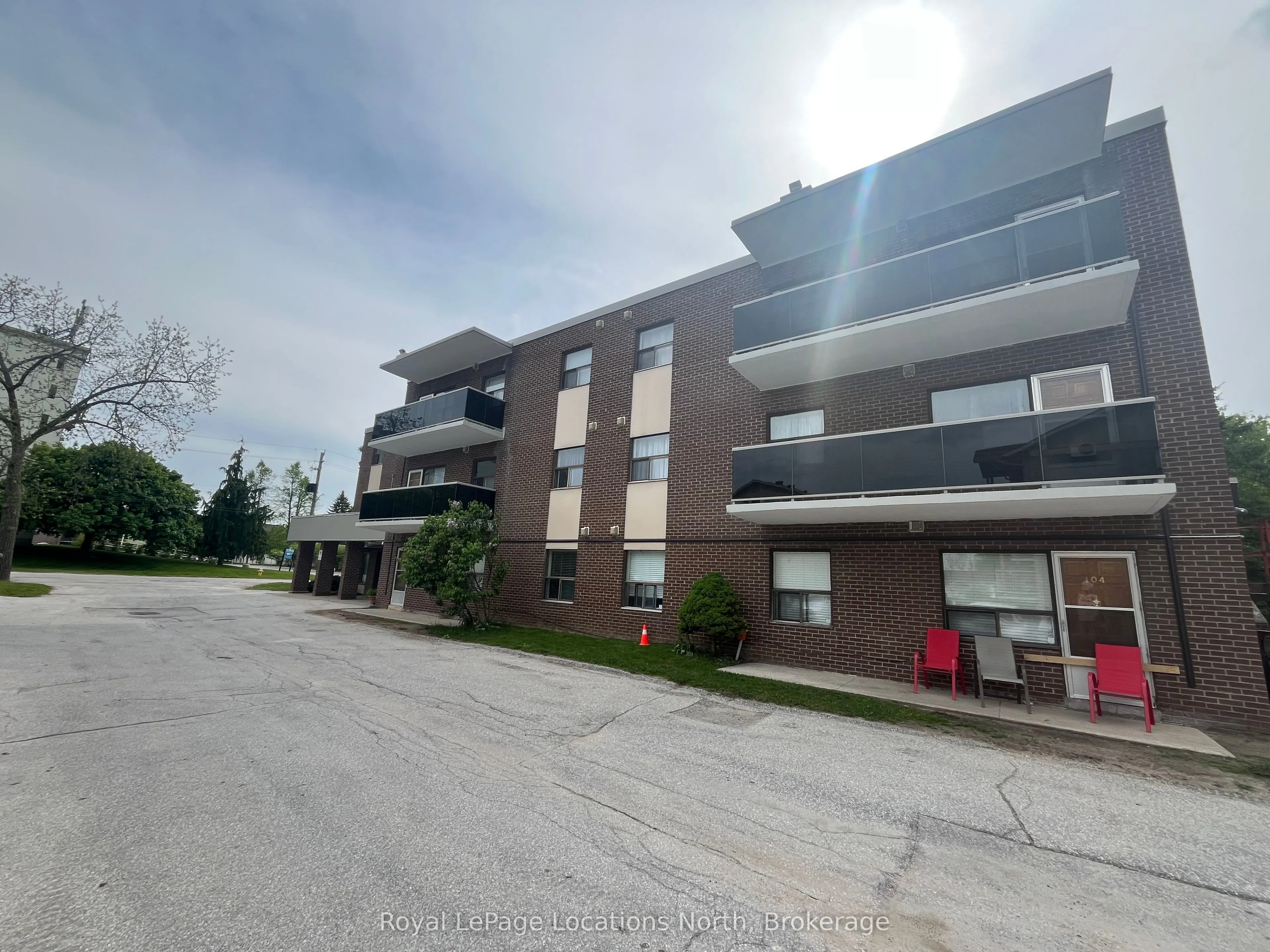 173 Eighth Street, #204